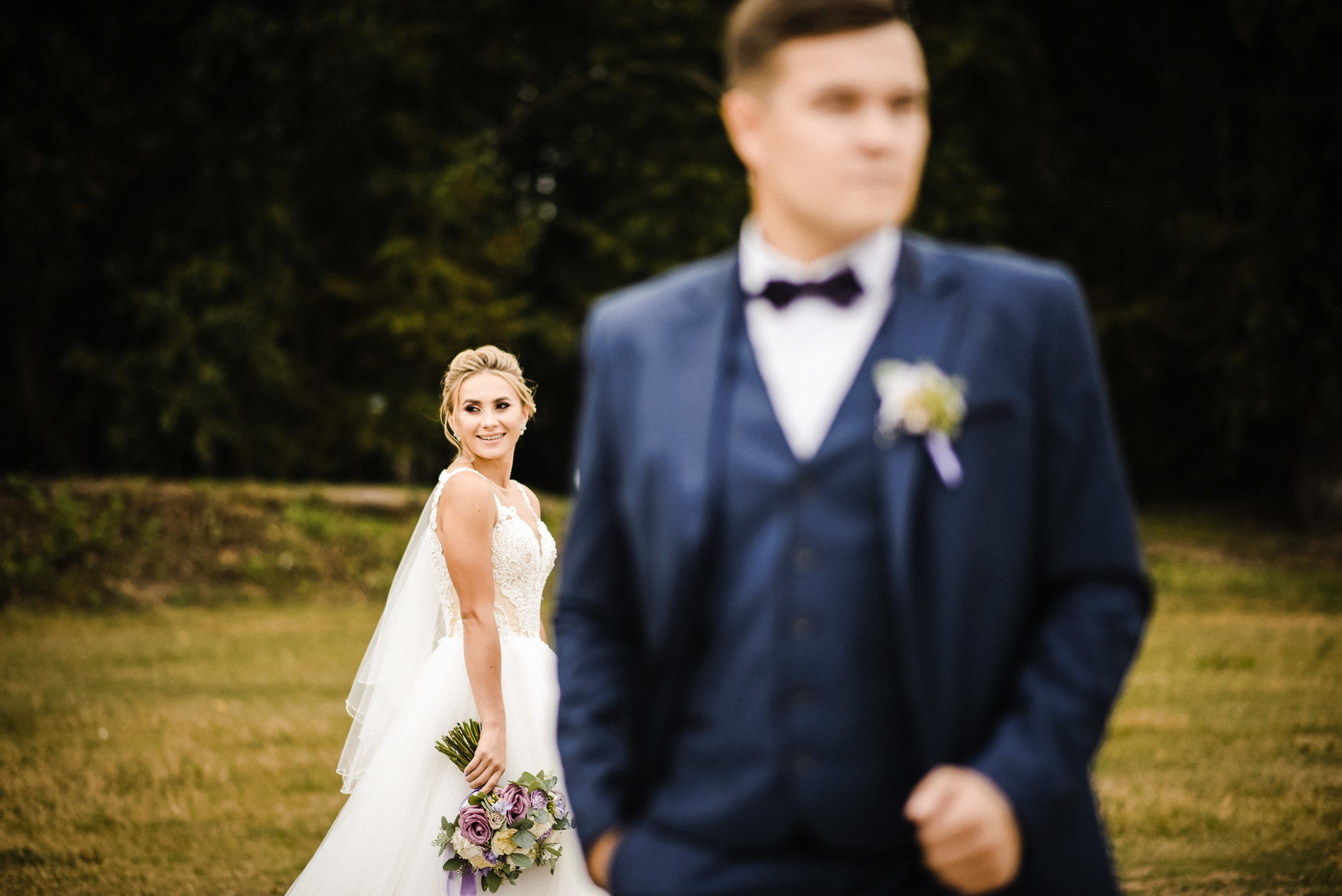 Пруд, шатер и аккордеон. Свадебный и портретный фотограф Пётр Ладанов