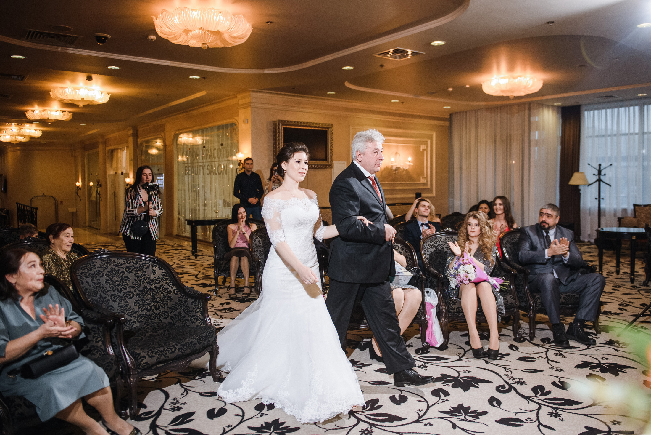 Милан в Москве. Свадебный и портретный фотограф Пётр Ладанов