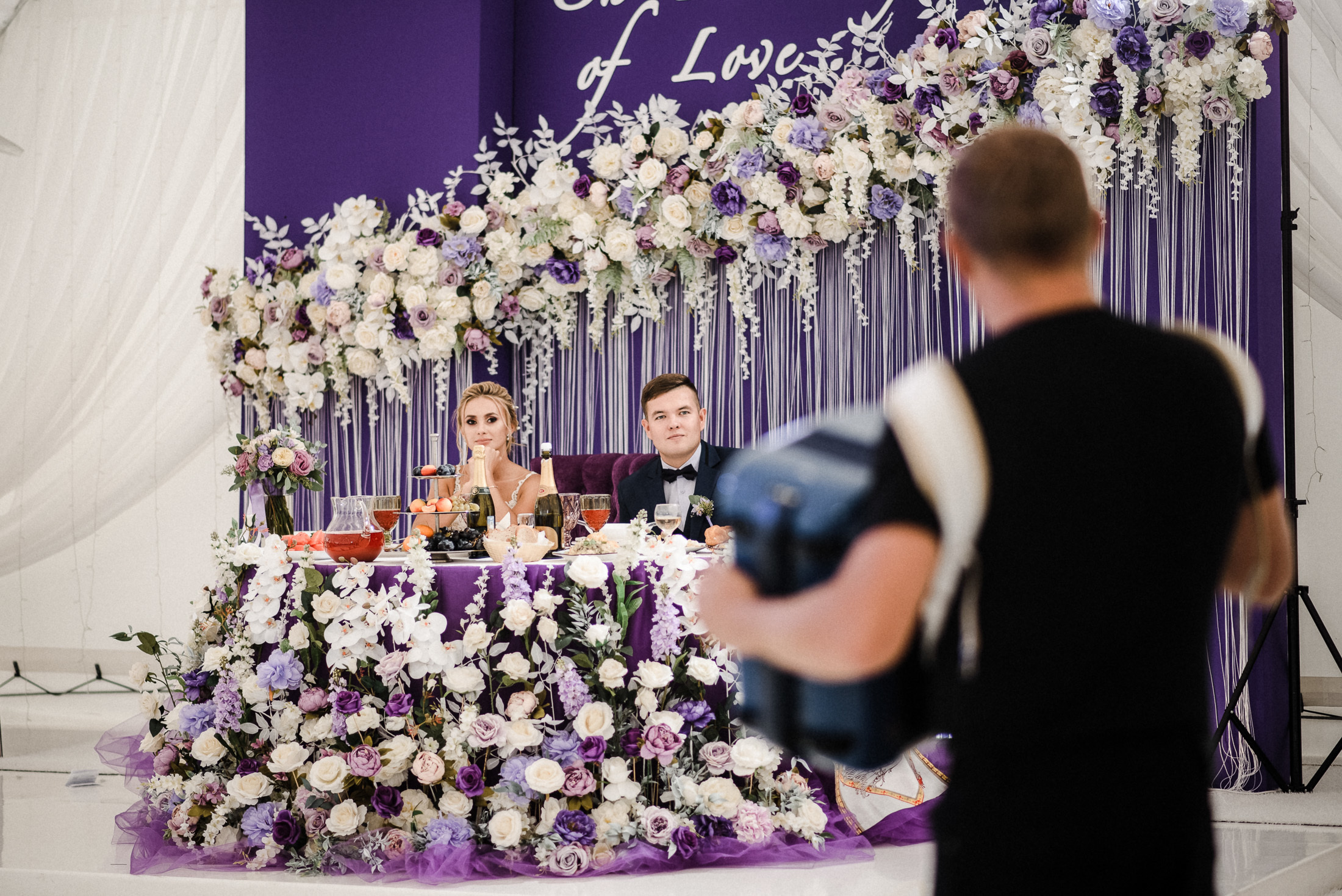 Пруд, шатер и аккордеон. Свадебный и портретный фотограф Пётр Ладанов