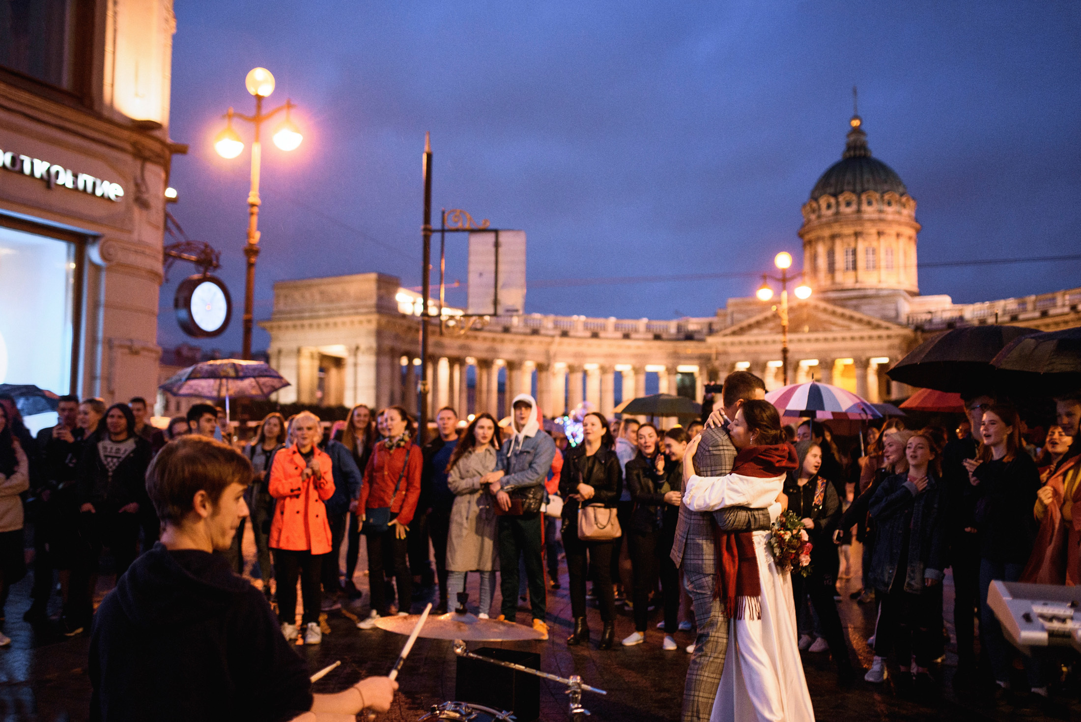 Легкий Питерский дождь. Свадебный и портретный фотограф Пётр Ладанов