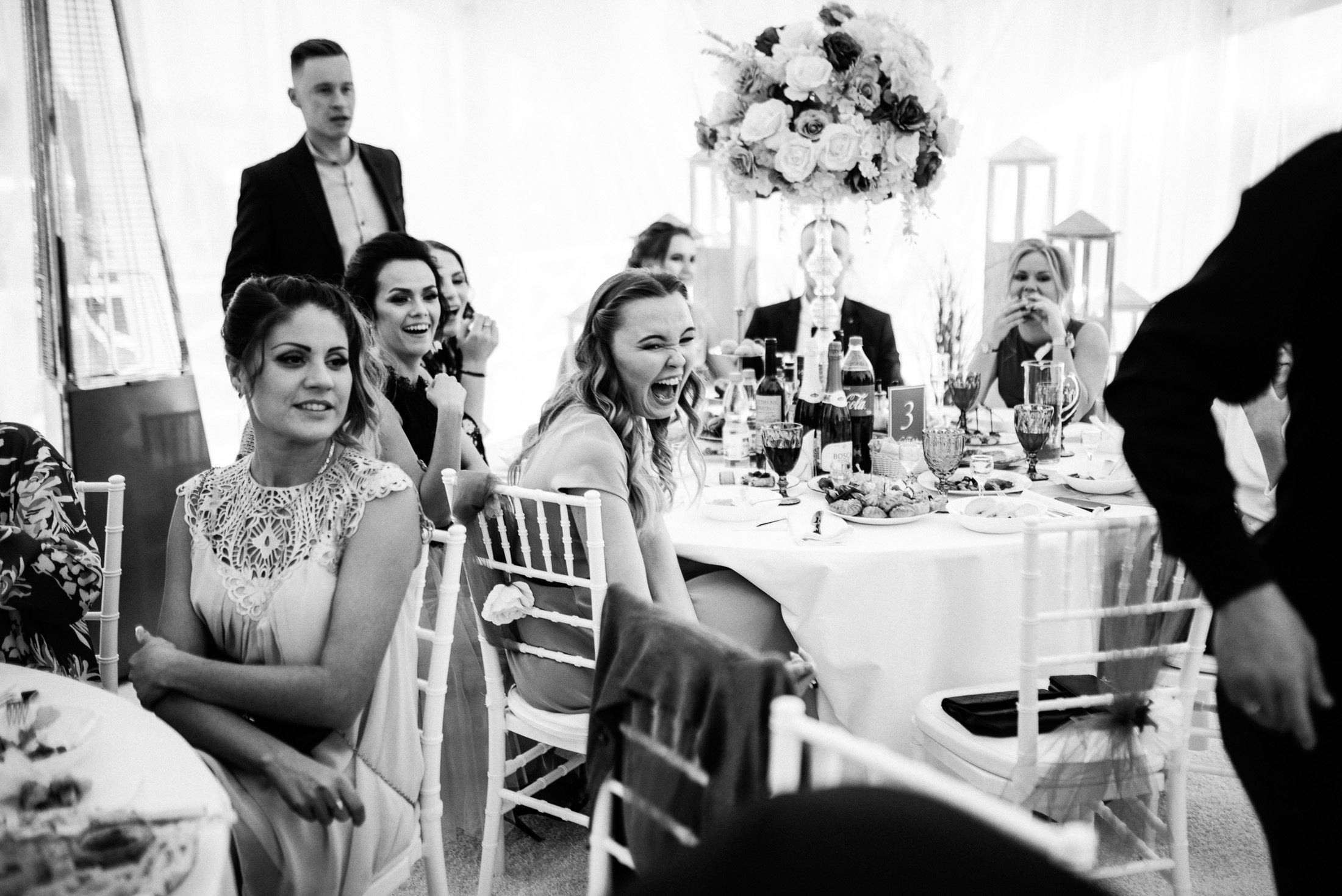 Пруд, шатер и аккордеон. Свадебный и портретный фотограф Пётр Ладанов