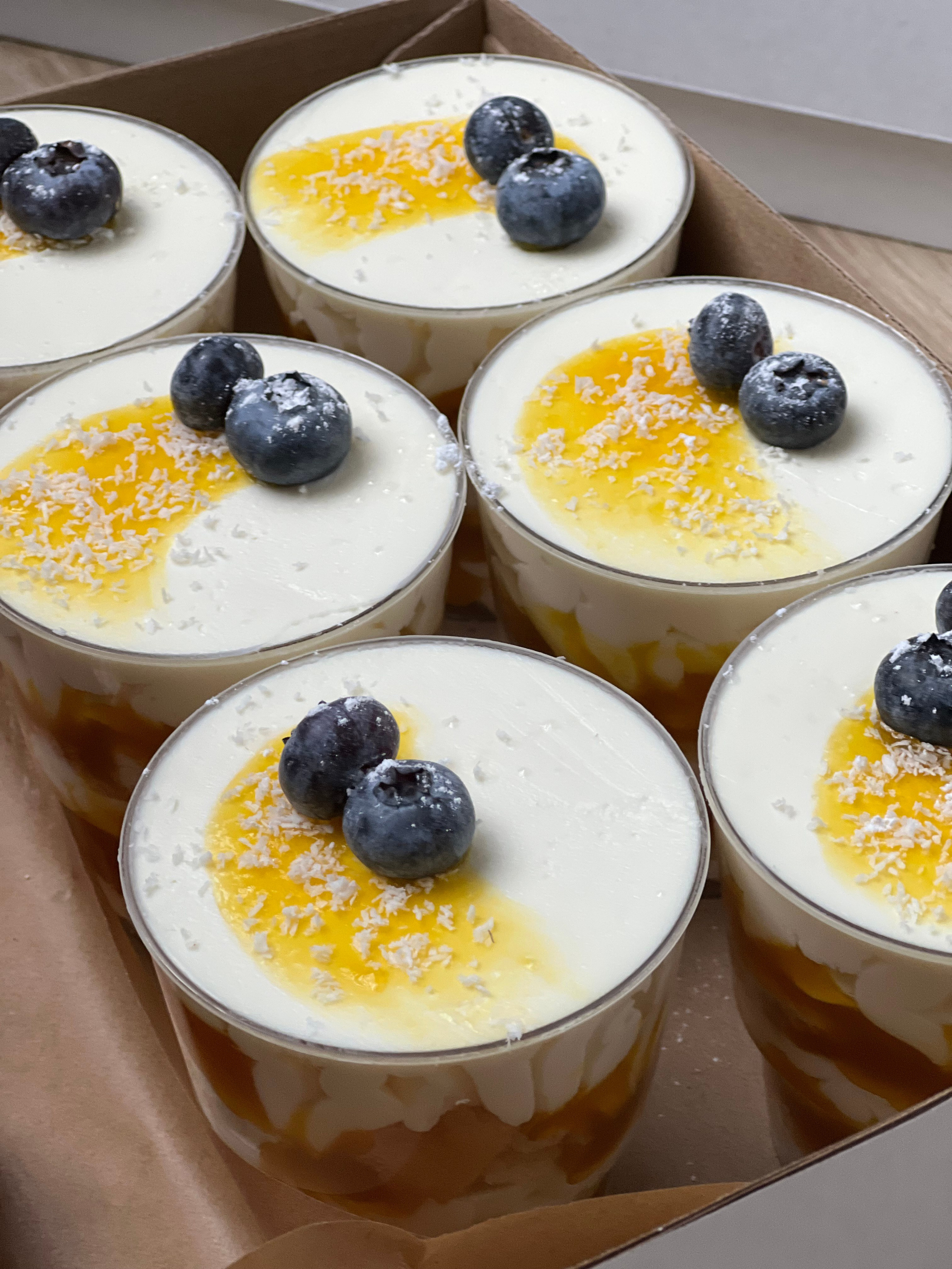 Торты и десерты. Выездной кейтеринг, съедобные букеты, торты и сладости на заказ