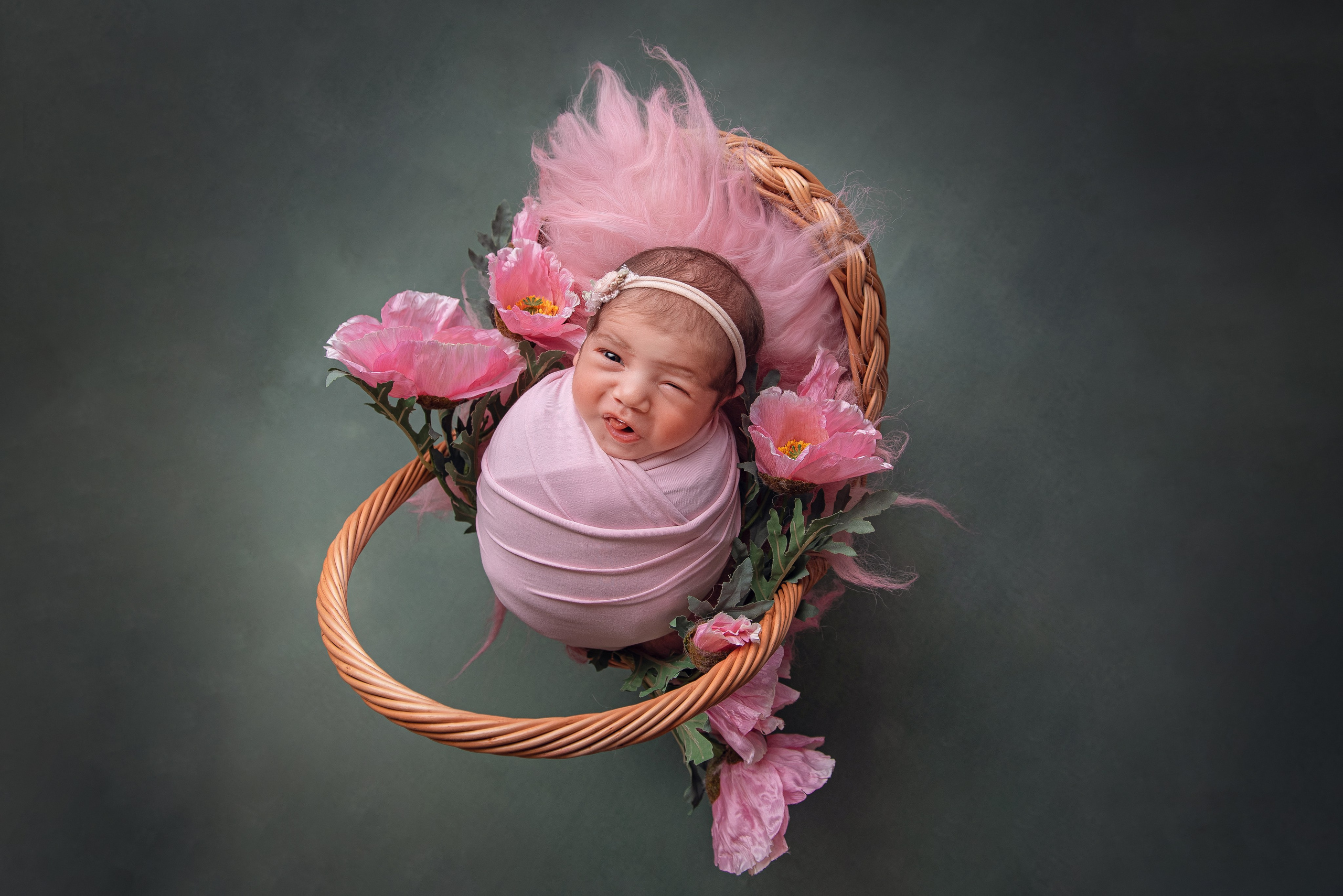 Новорожденные малыши. Фотограф новорожденных в Ярославле Anastasia Ray