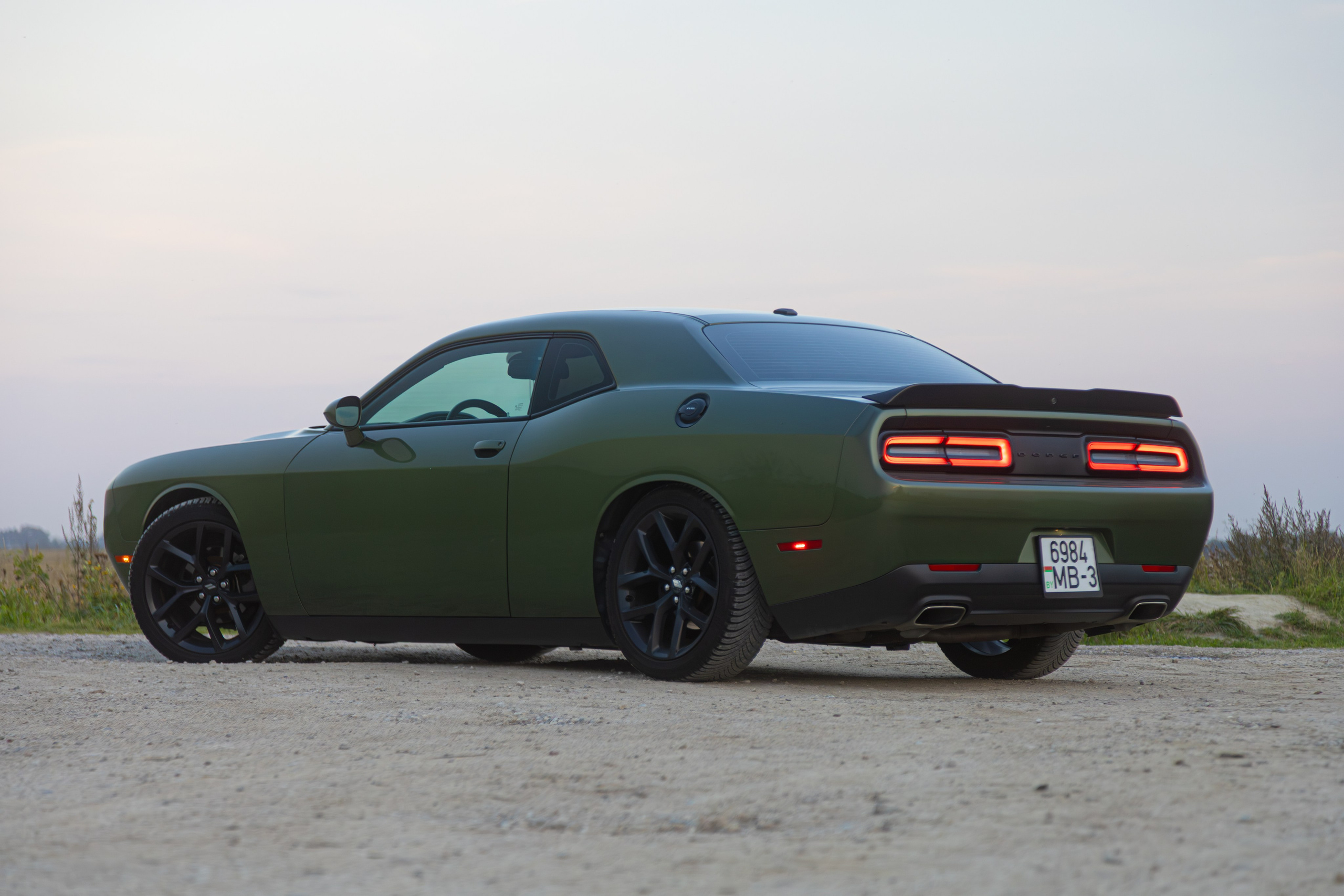 Partner Rent — Dodge Challenger. — Digital Noise —
