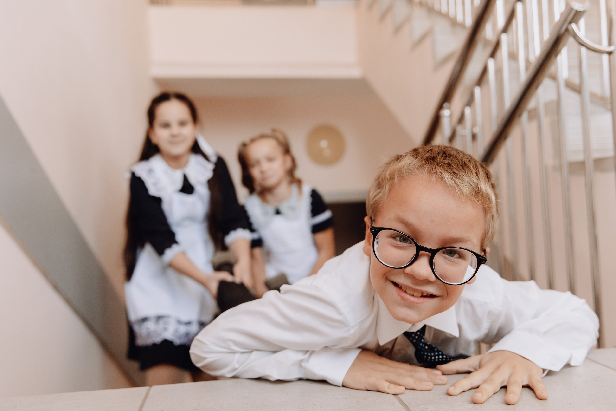 Школьные альбомы в Чернянке. Фотограф Максим Никонов