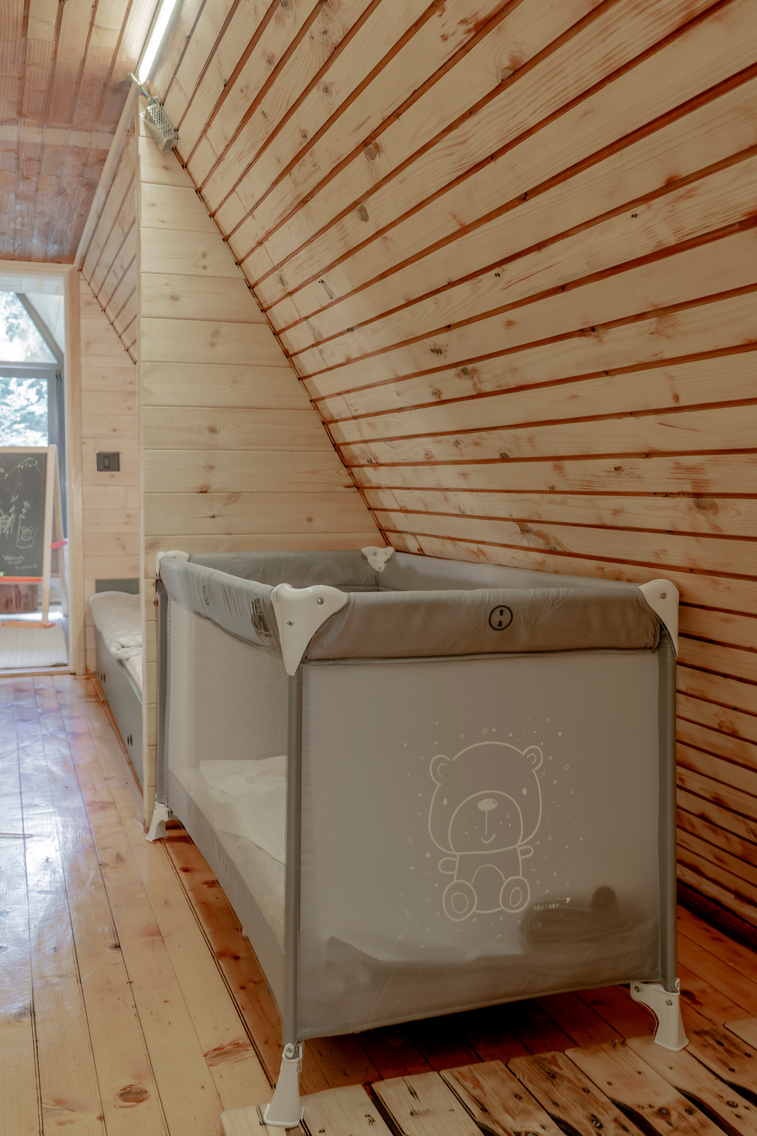 Viktorija Chalet. Photographer Liana Sudets Serbia Kopaonik Brzece Brus