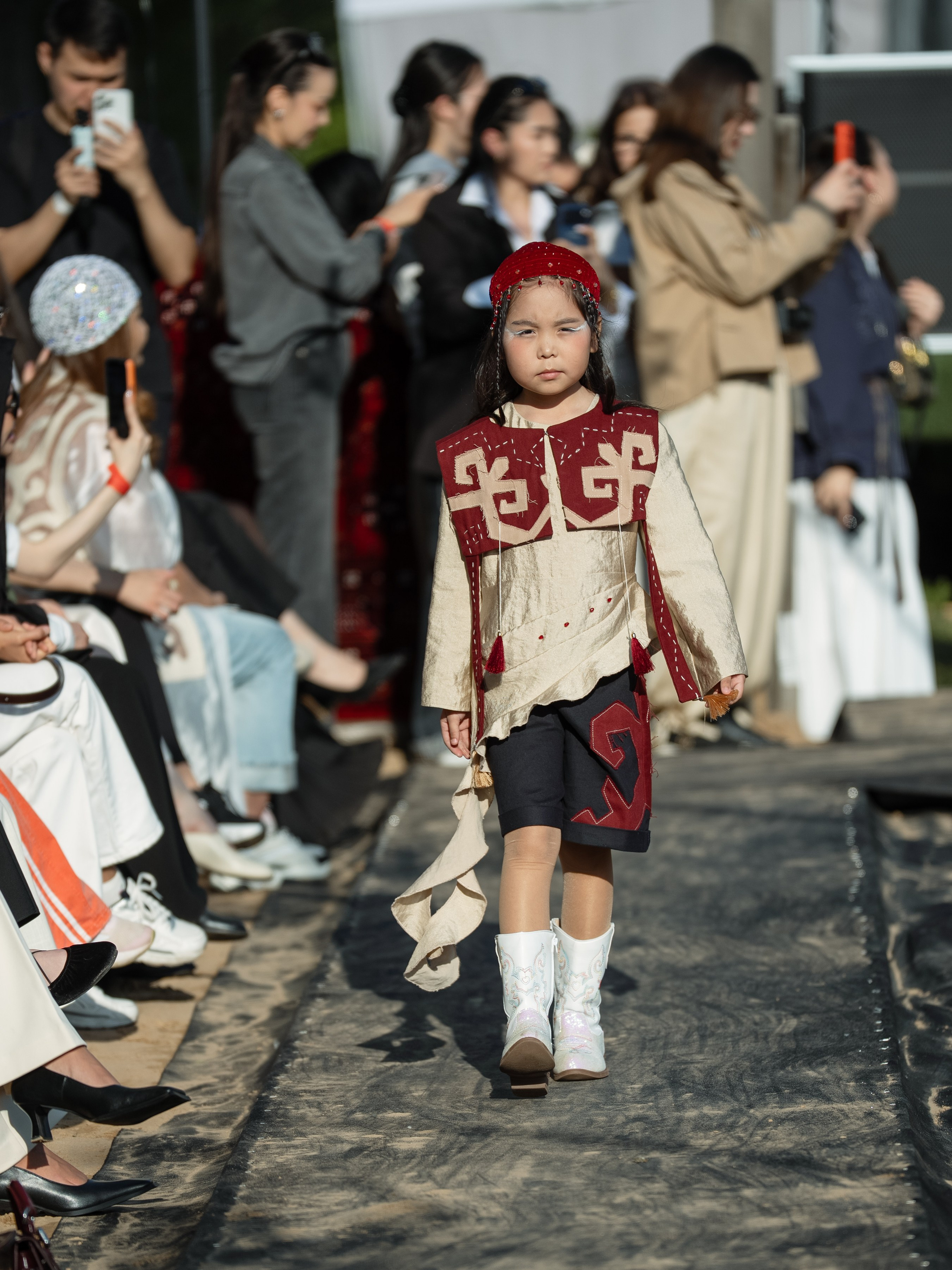 Brand Darideiya. Сайт Алматинского НЮ АРТ, будуар и фэшн фотографа Дениса Карпенко