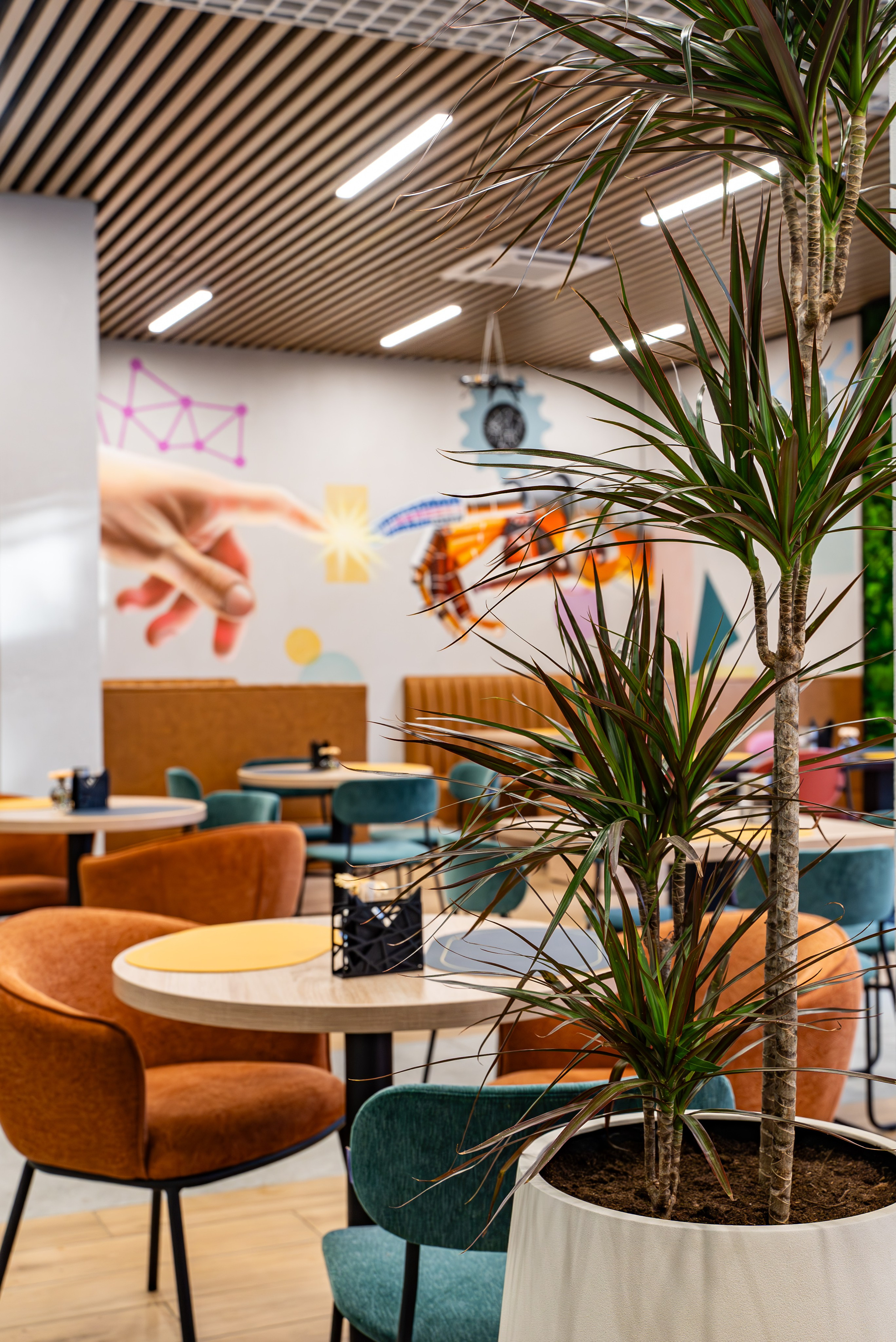 Индустриальный парк — озеленение. KUSTOV PRODUCTION — профессиональная фотосъёмка в Москве