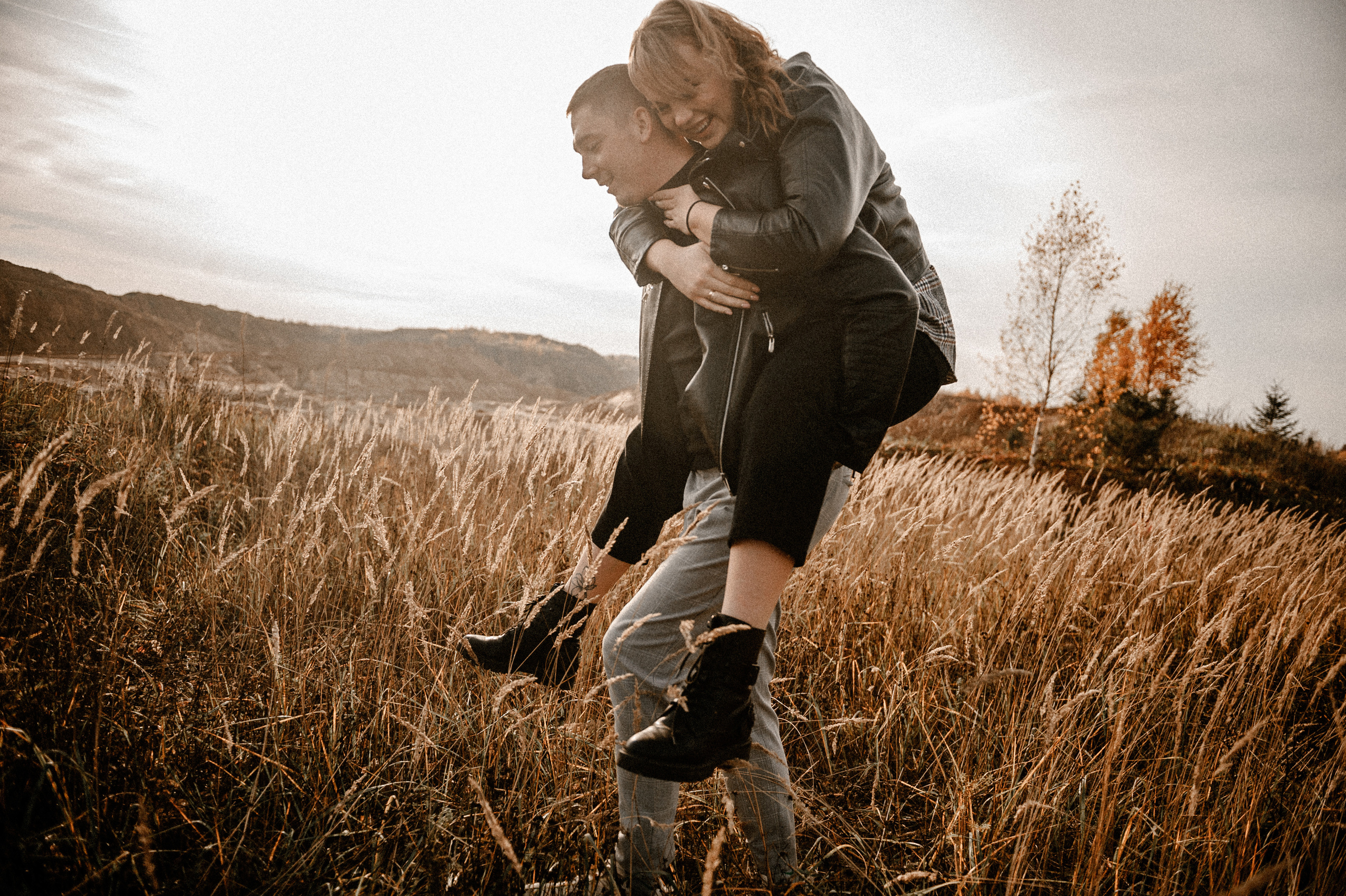 дурачиться на лавстори