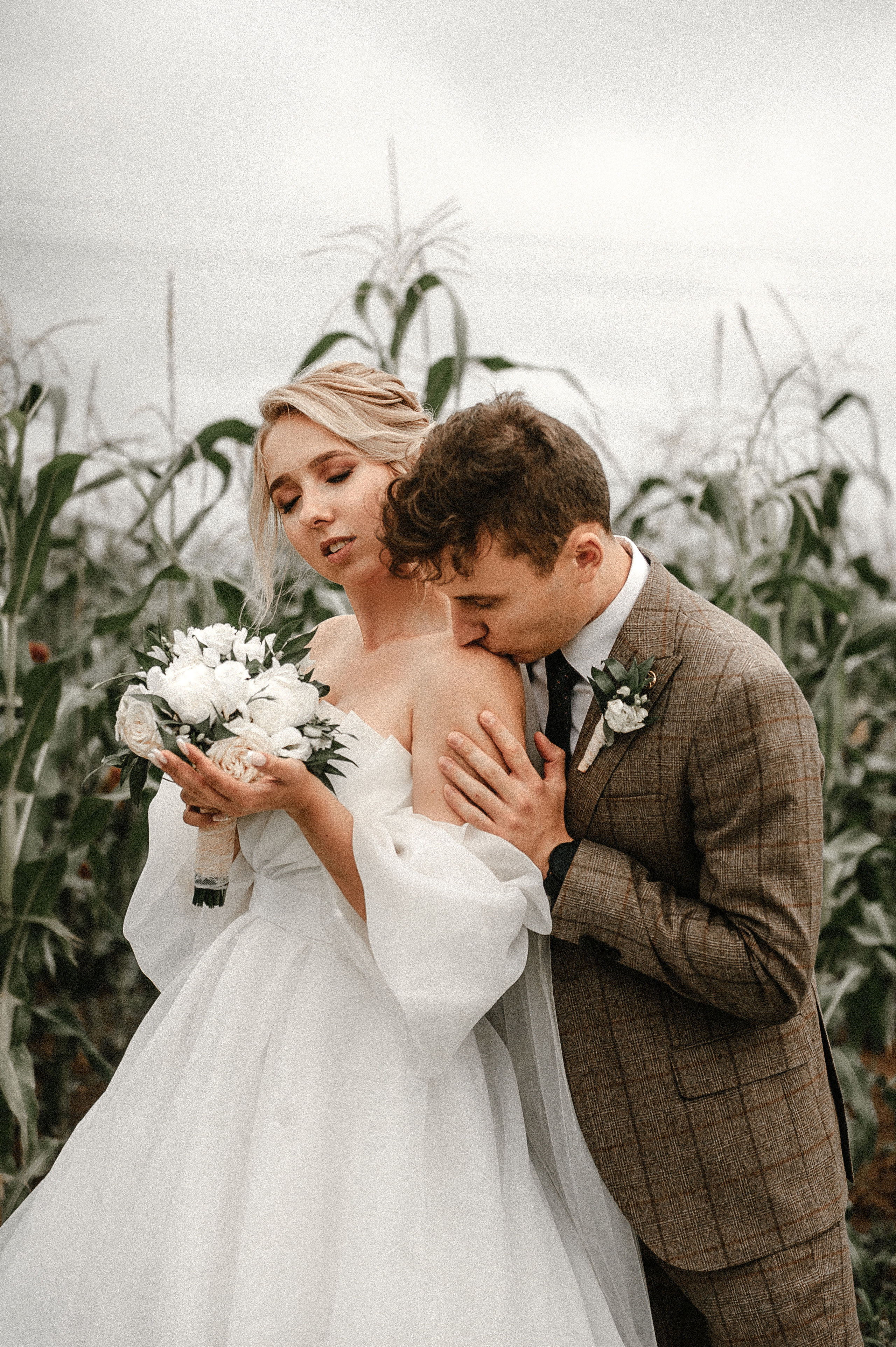 Виктор и Виктория. Свадебный фотограф в Ярославле и Москве Руслан Иософатов