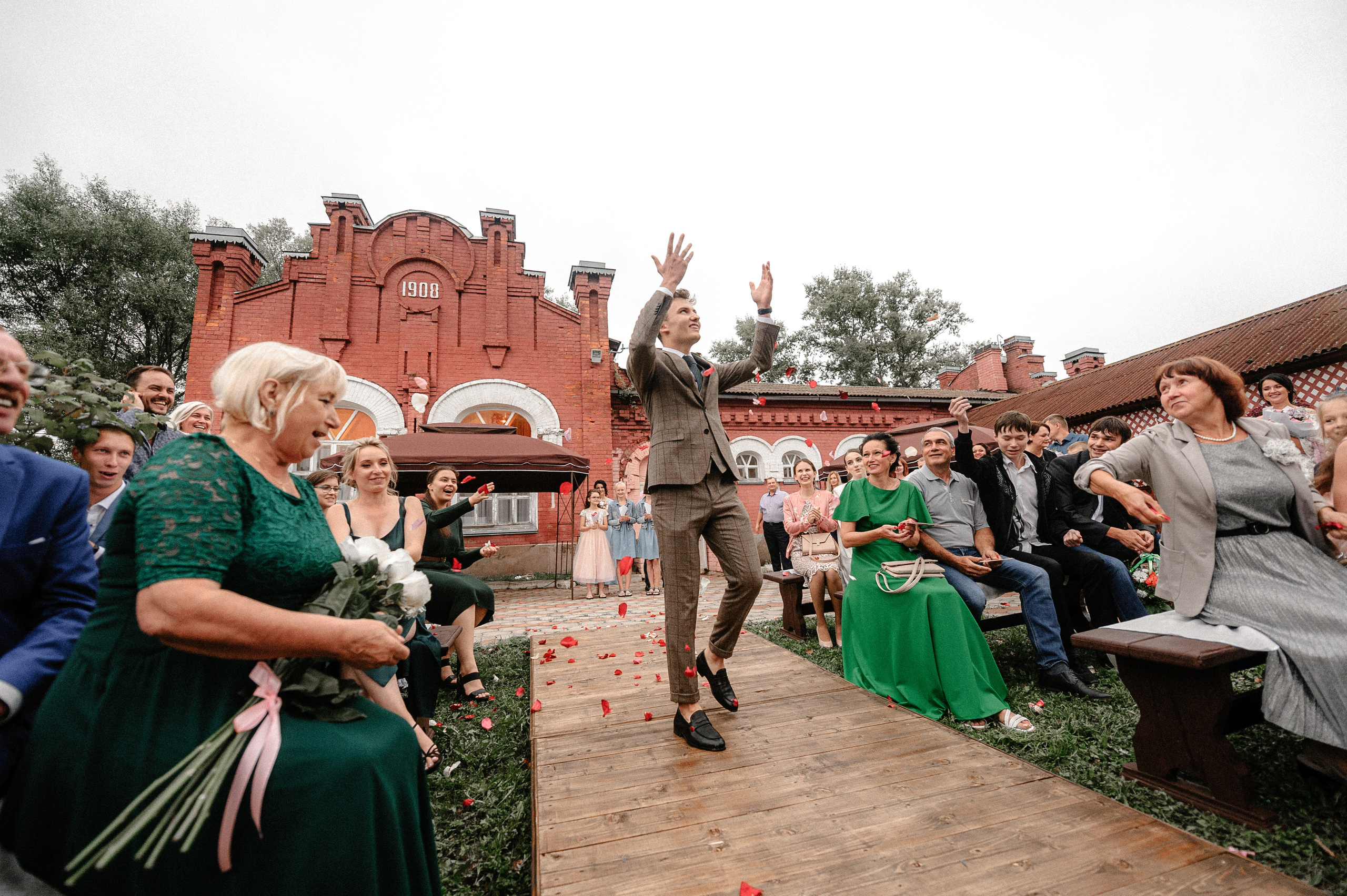Виктор и Виктория. Свадебный фотограф в Ярославле и Москве Руслан Иософатов
