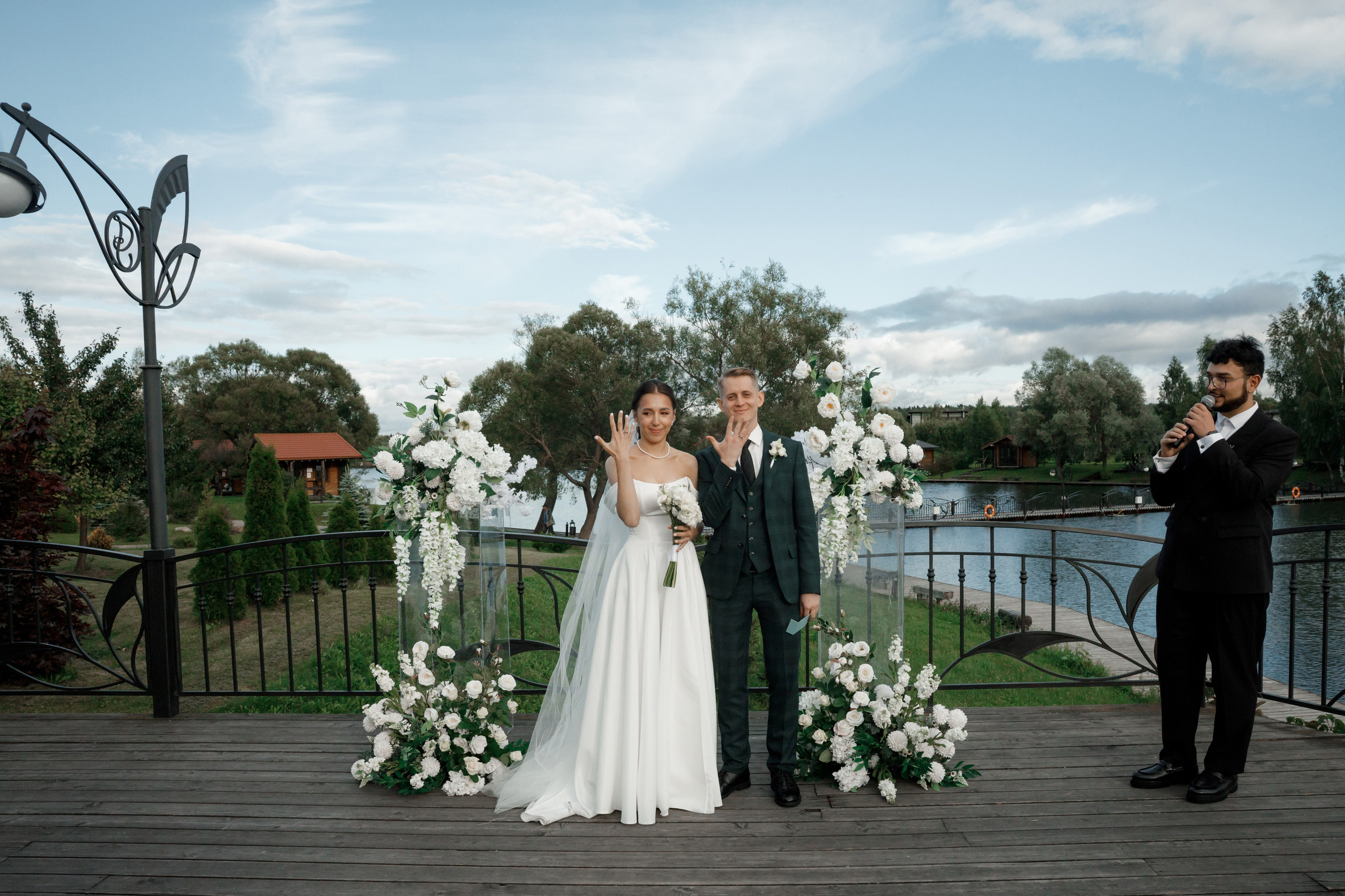 Регистрация в отеле Fish Point, ЗАГС Бутово, прогулка в Остафьево. Свадебный и репортажный фотограф (Москва, Королев и другие)