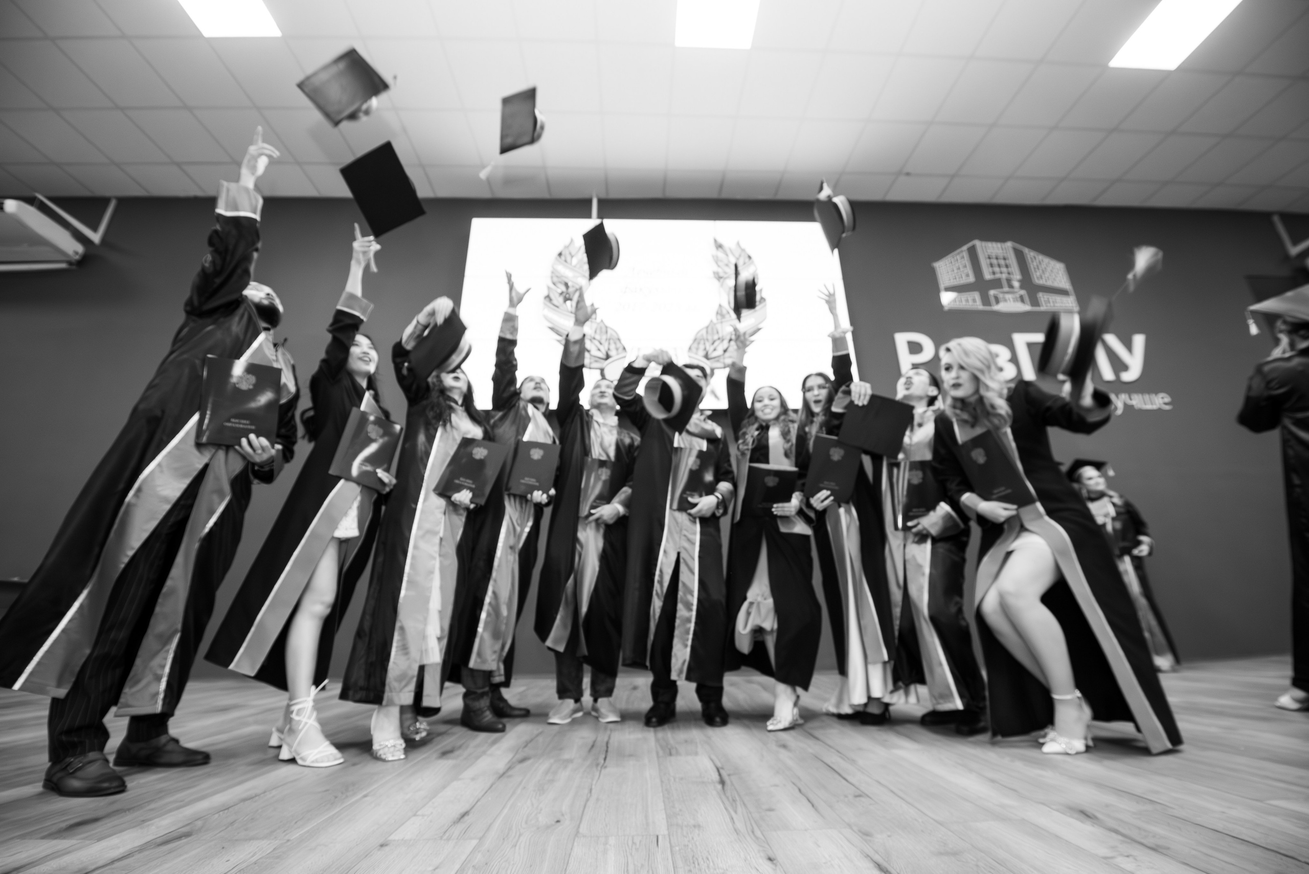 Выпускные высших учебных заведений. Свадебный и репортажный фотограф