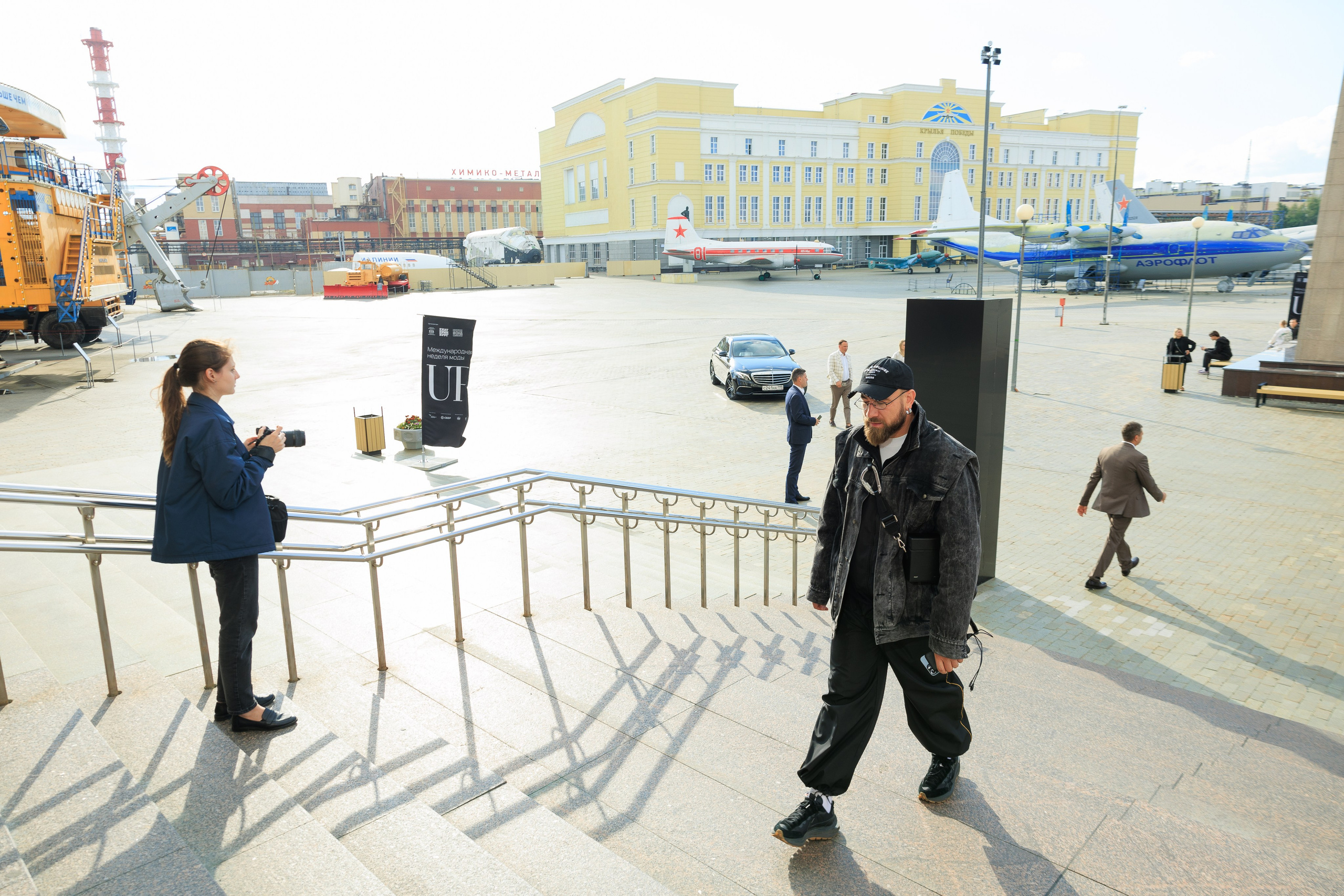Фотограф для модного показа. Контент для бизнеса в Екатеринбурге Полдень Медиа