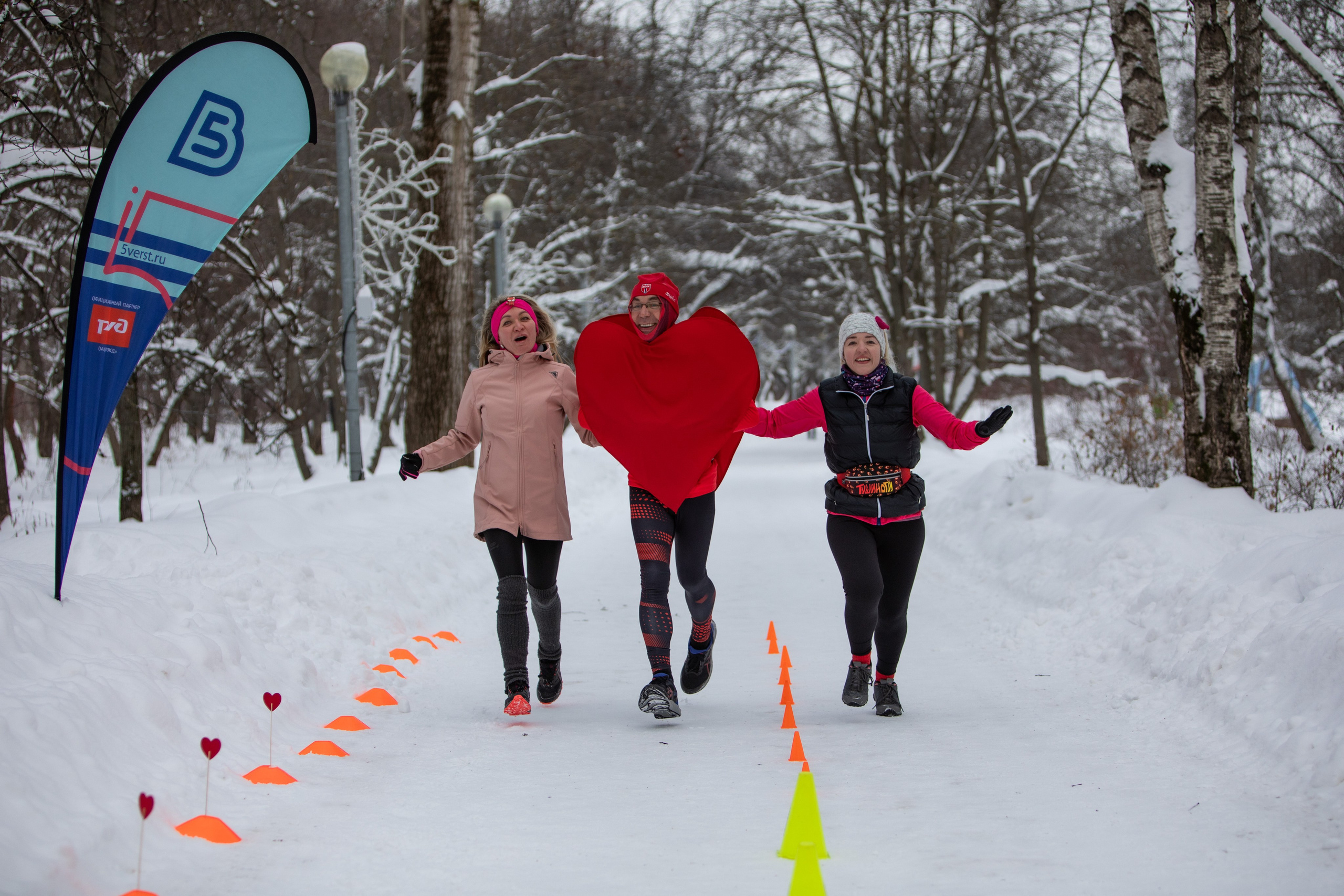 5 вёрст в Тушино, День влюбленных, 91 забег, 17 февраля 2024 г. Фотограф Сергей Ловкий