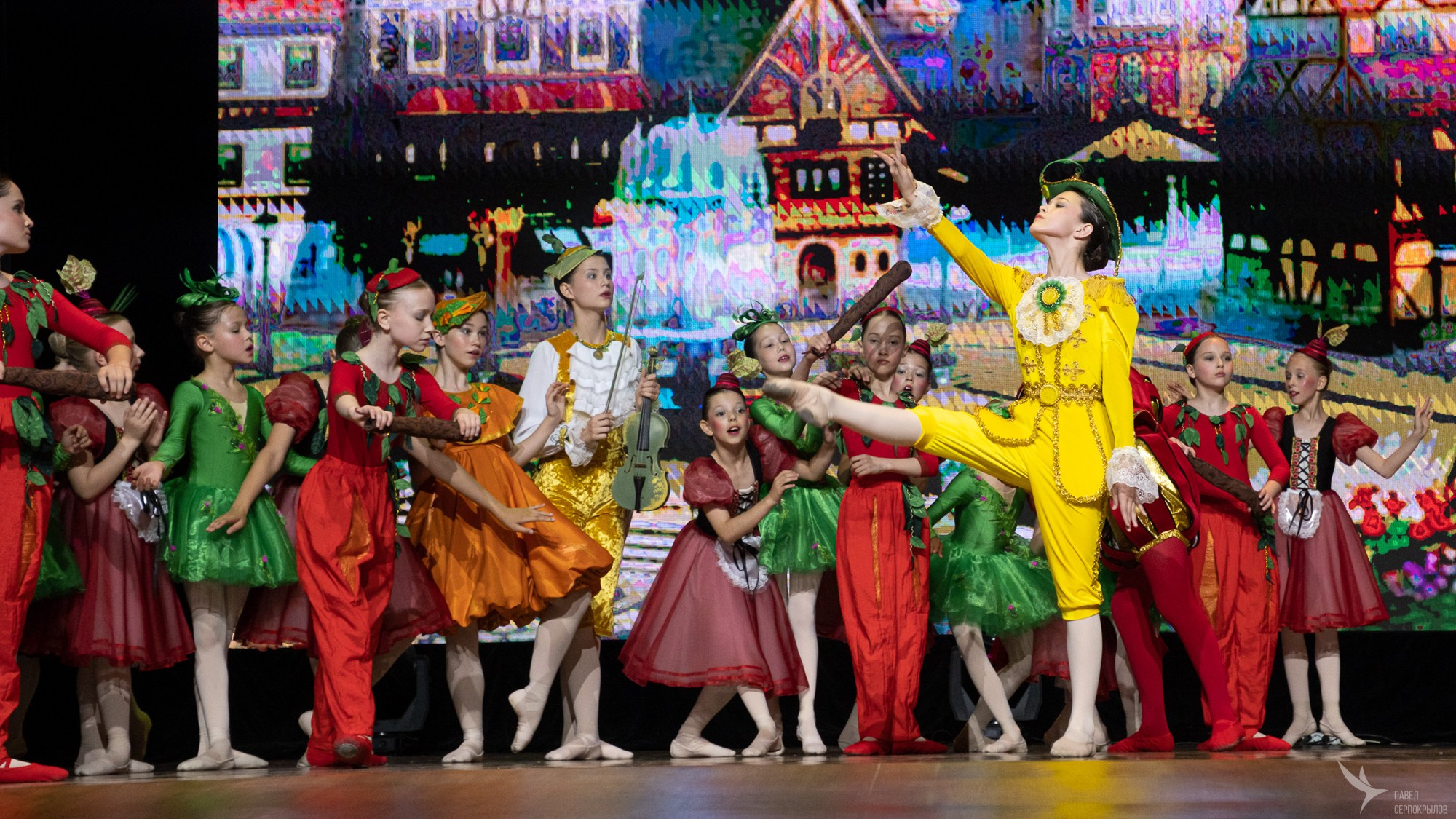 Балетный спектакль «Чиполлино». Репортажный фотограф в Казани Павел Серпокрылов