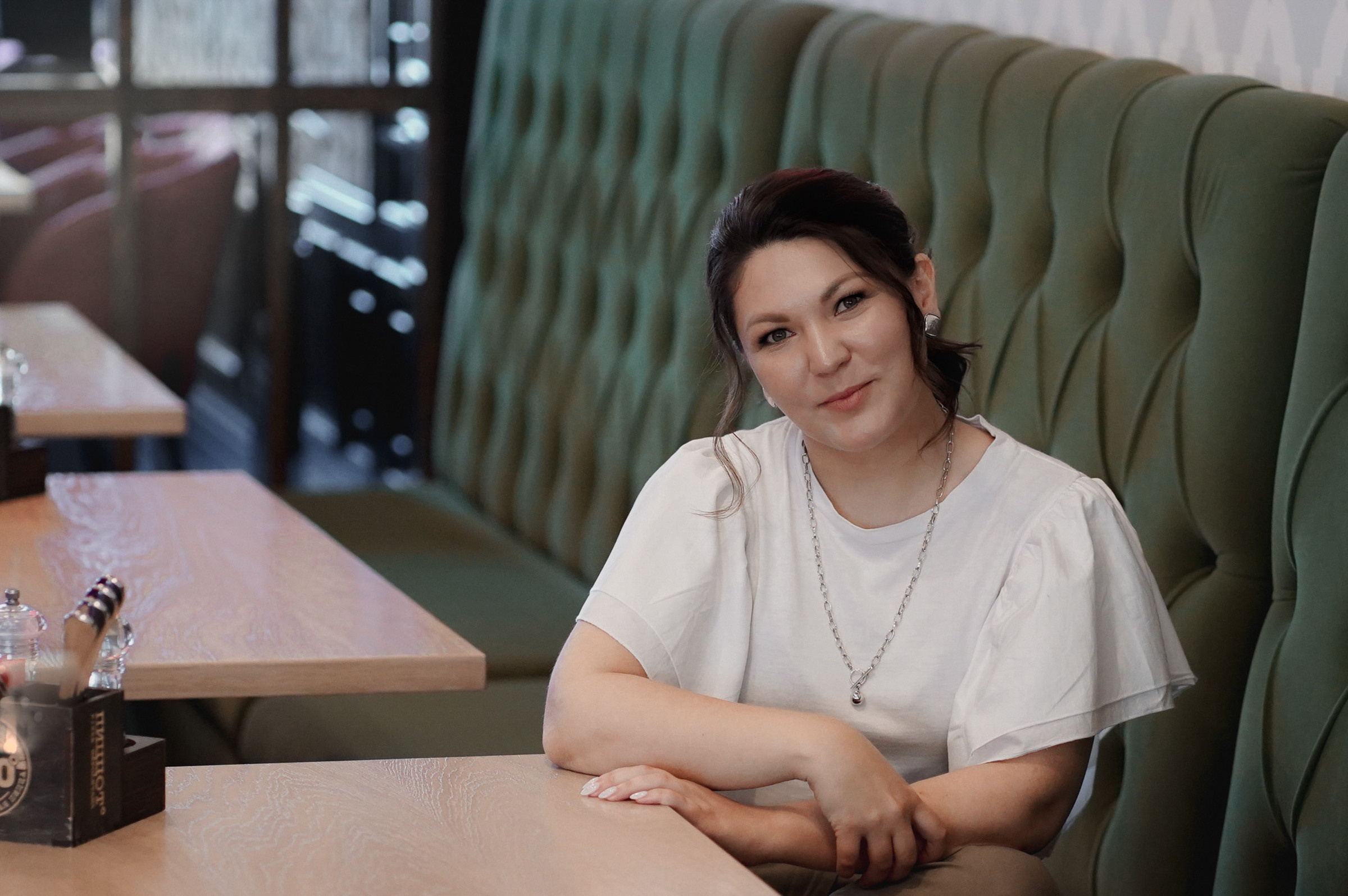 Женский портрет. Семейный и детский фотограф в Омск Пугачева Елена