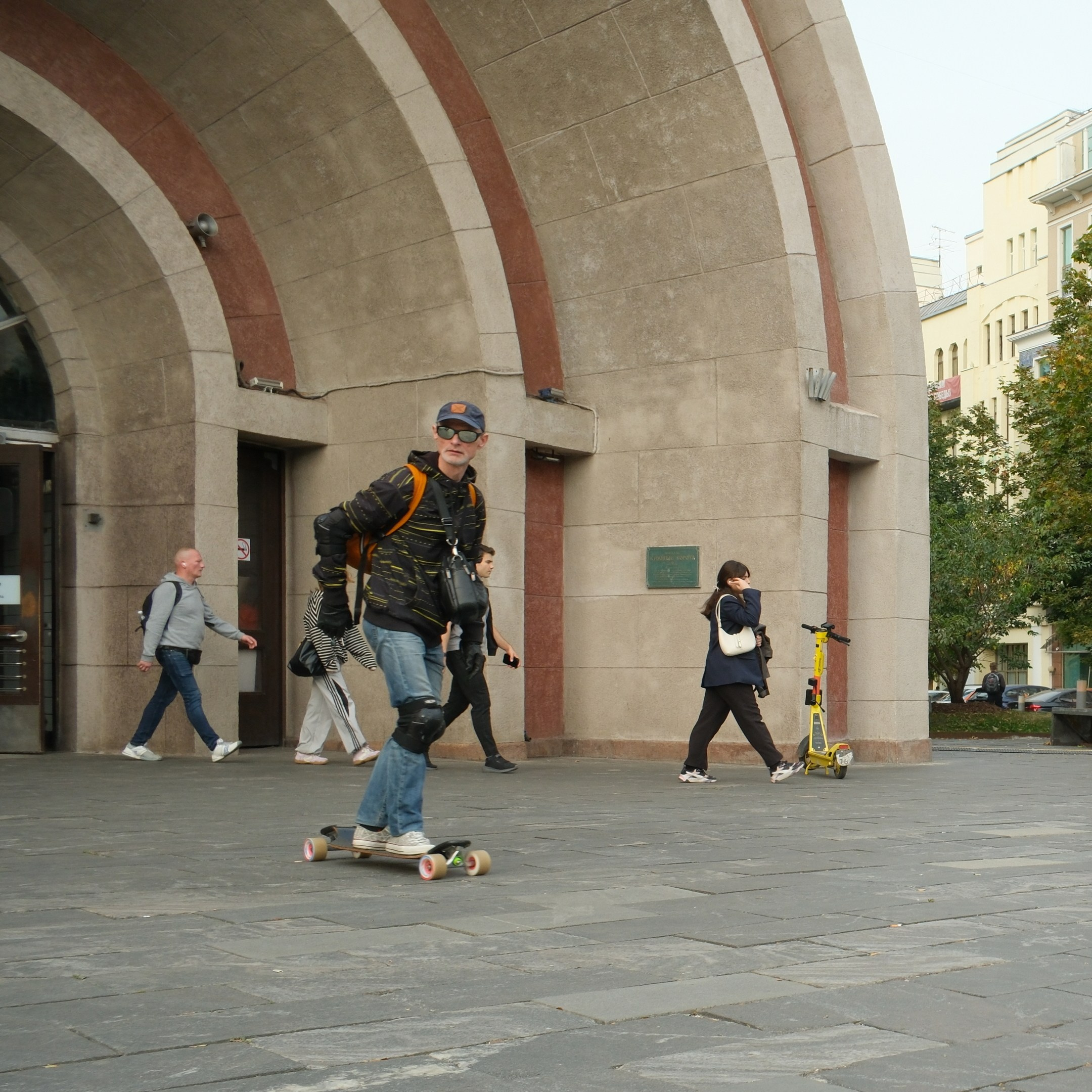 Сентябрь 2025. Улица, люди, жизнь…