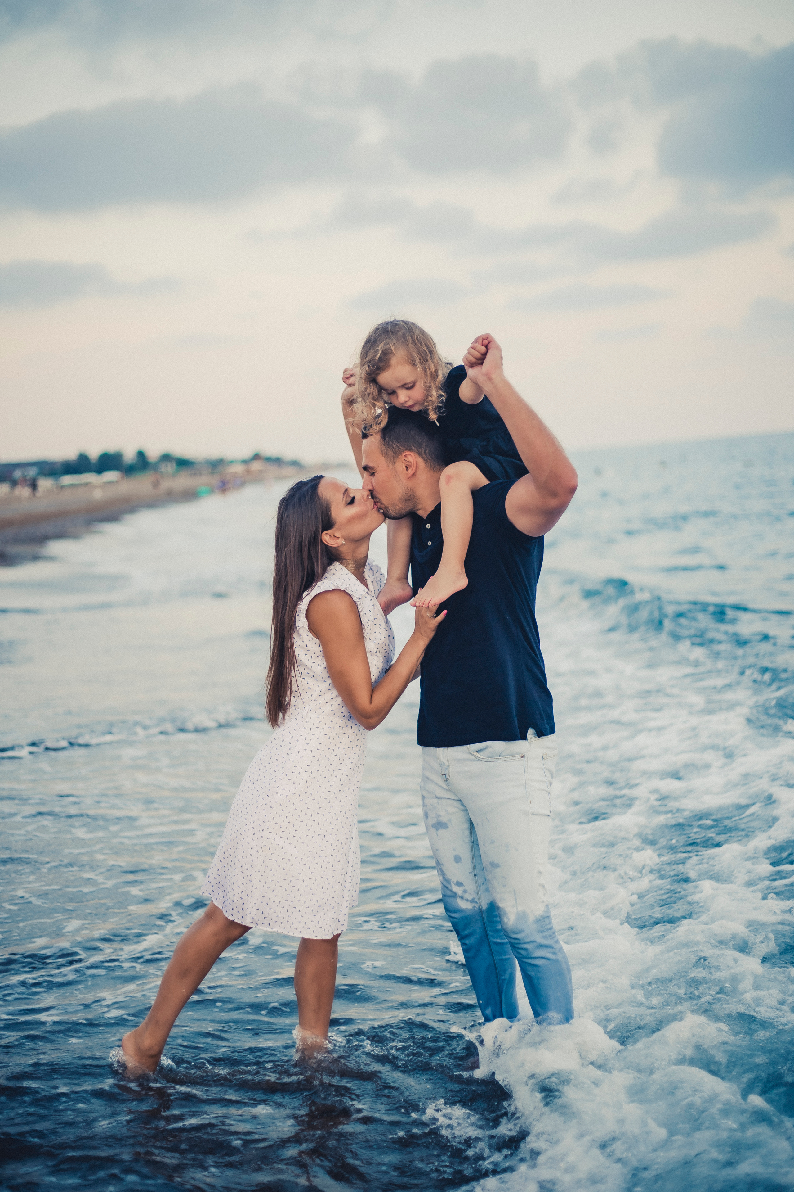 Family and children photoshoots. Professiional photographer in Turkey