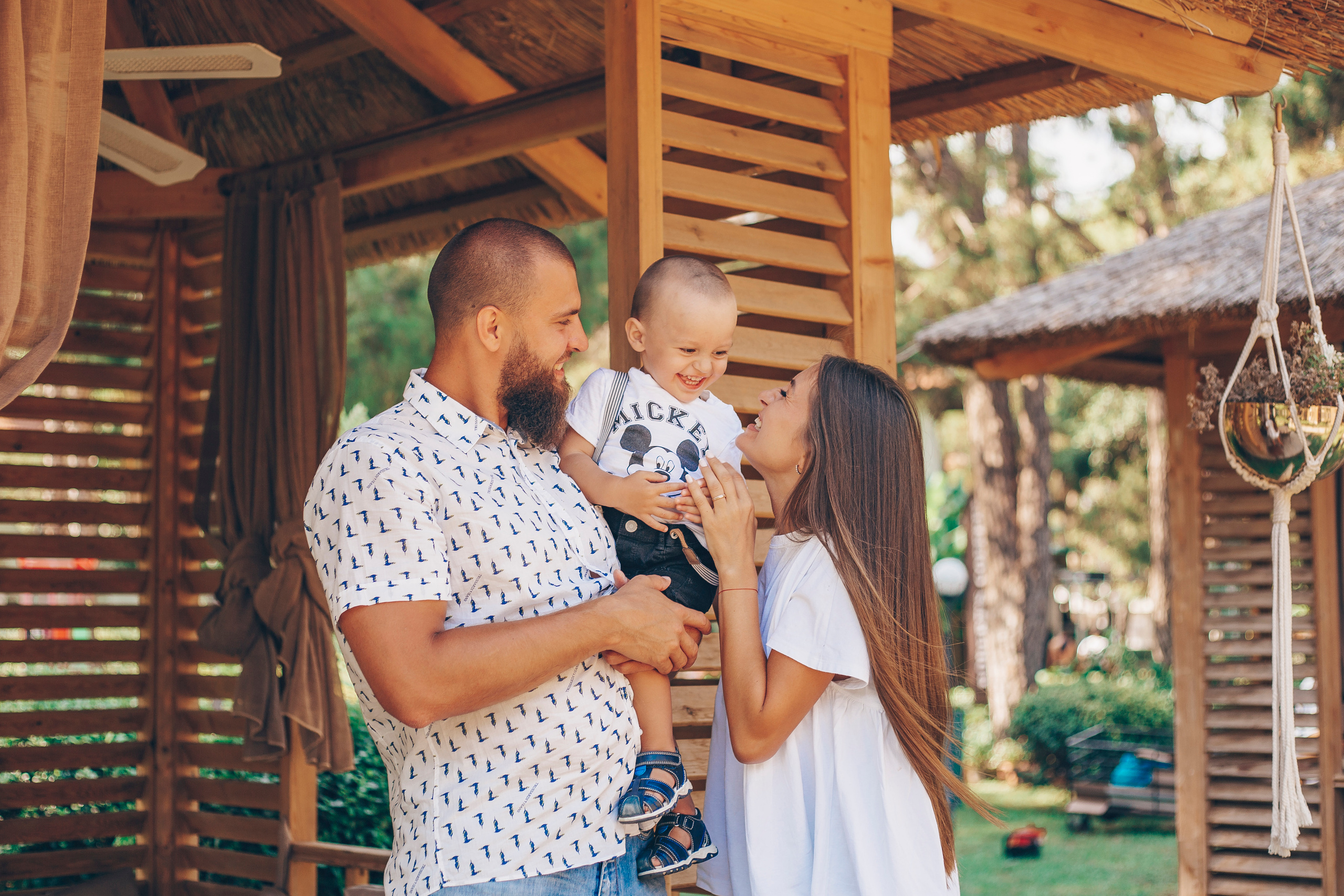 Family and children photoshoots. Professiional photographer in Turkey