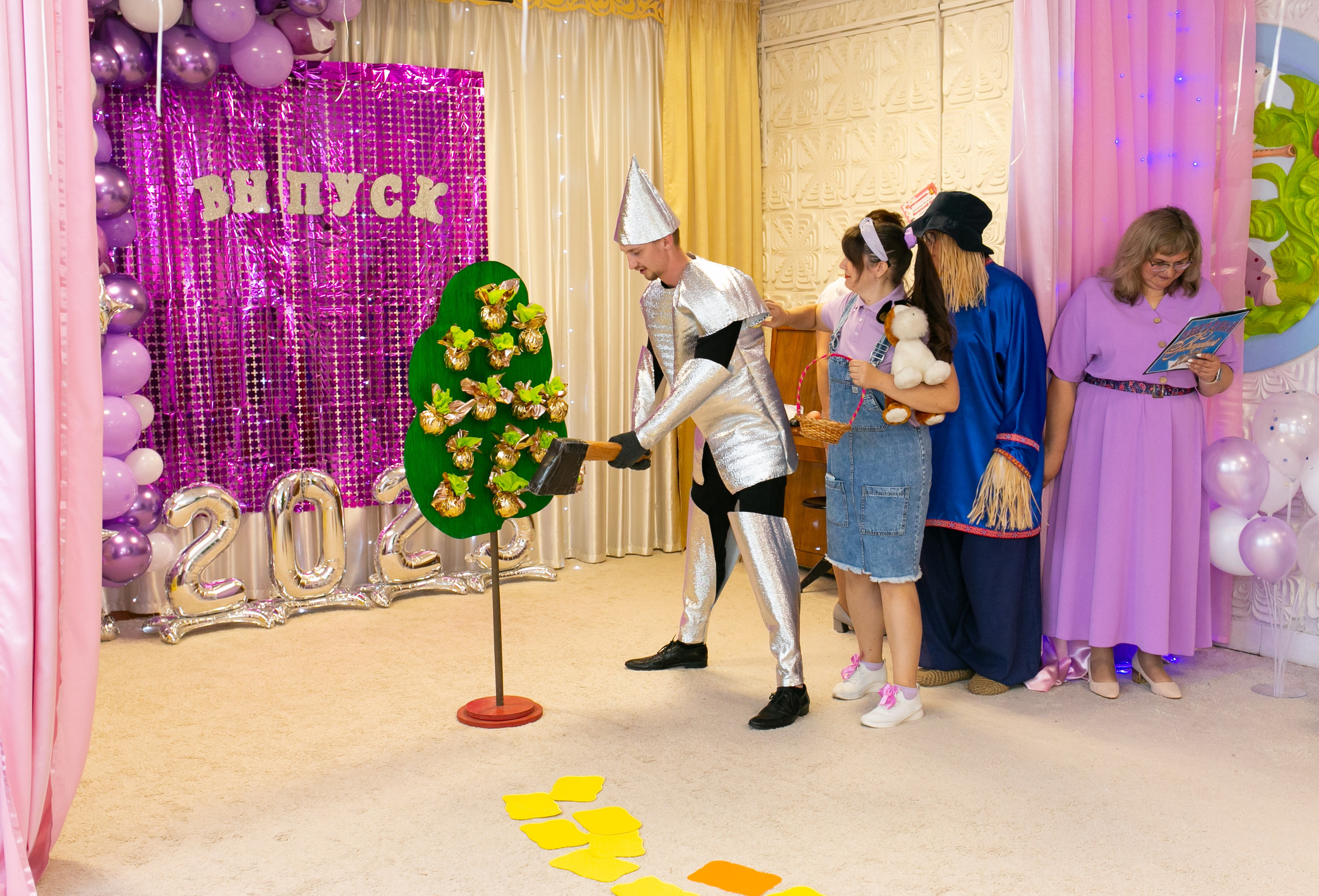 Выпускные и Утренники. Фотограф новорожденных и семейный фотограф НСО г. Бердск Марина Львова