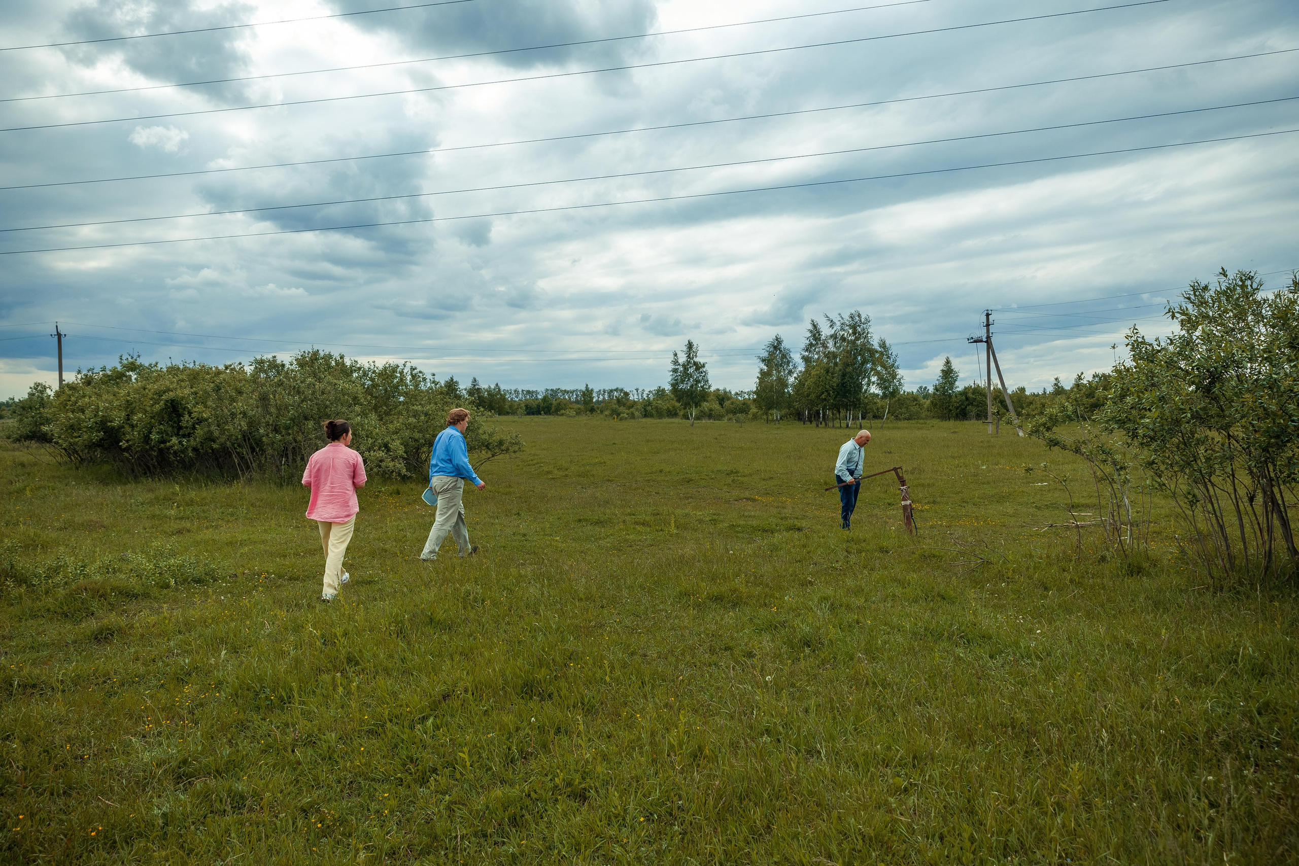 Деревенский пианист. Фотограф Виталий Верескун. Козельск-Калуга