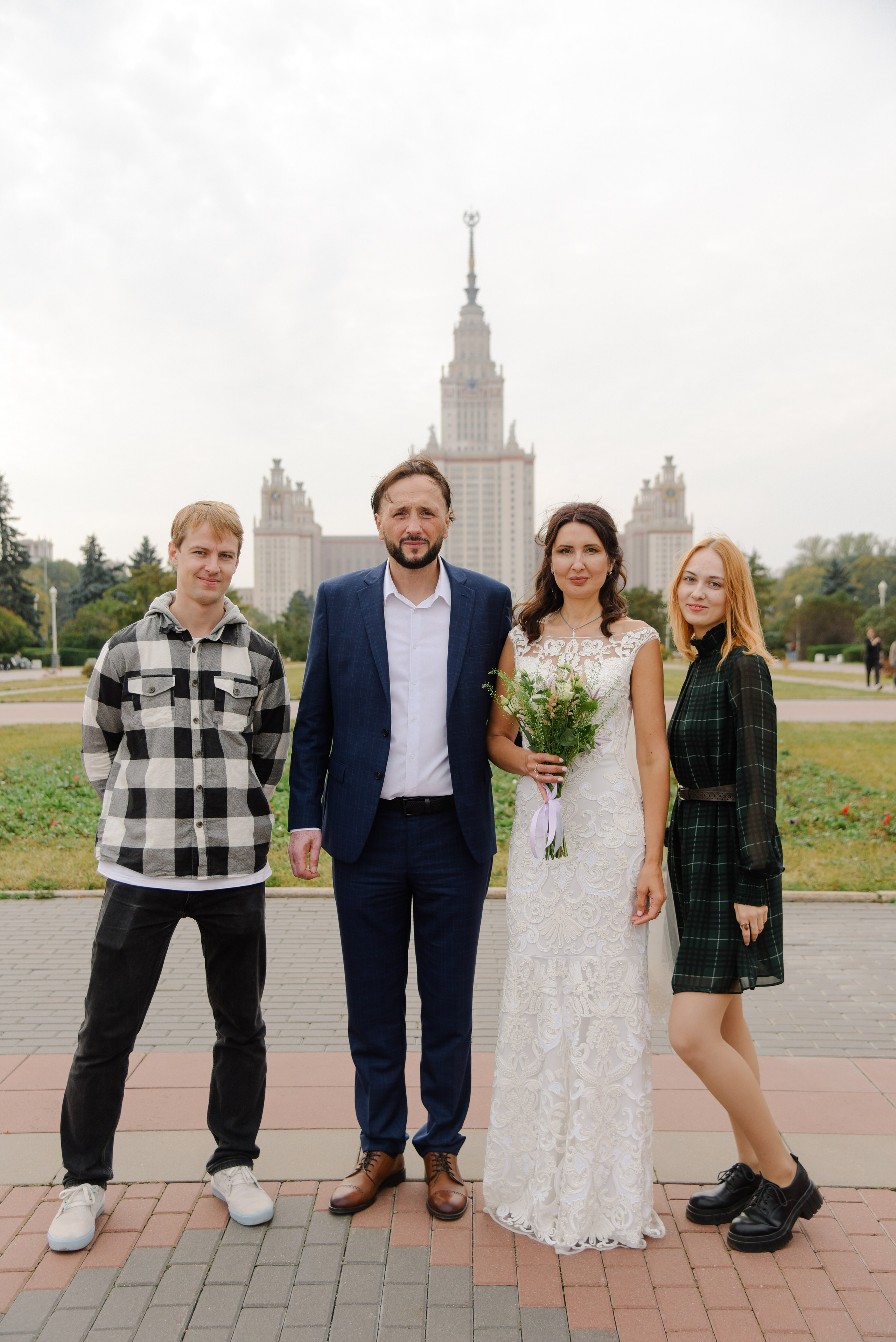 Венчание Храм Живоначальной Троицы на Воробьёвых горах. Фотограф Лола Волна, город Москва
