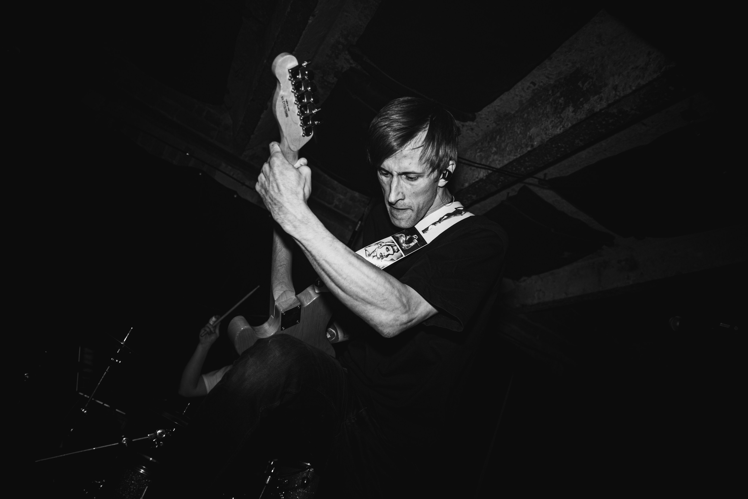 Laugar & Шумы Штормовых Широт & Пожары На Дальнем Севере 11.10.2025. Репортажный фотограф в Москве Legiodot