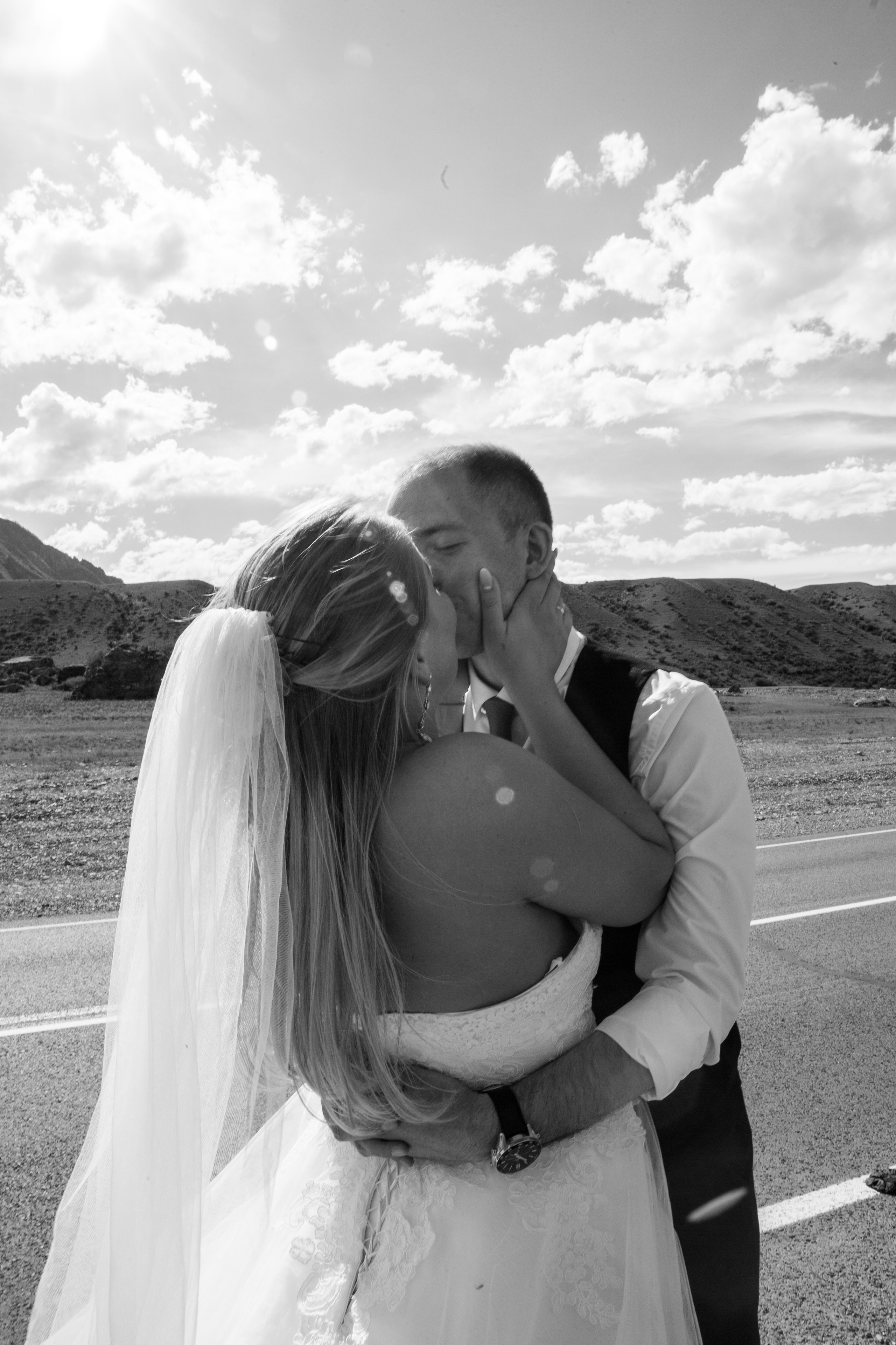 «Мы только что расписались и едем в свадебное путешествие. Будем в Ине». Фотограф Любовь Щербинина