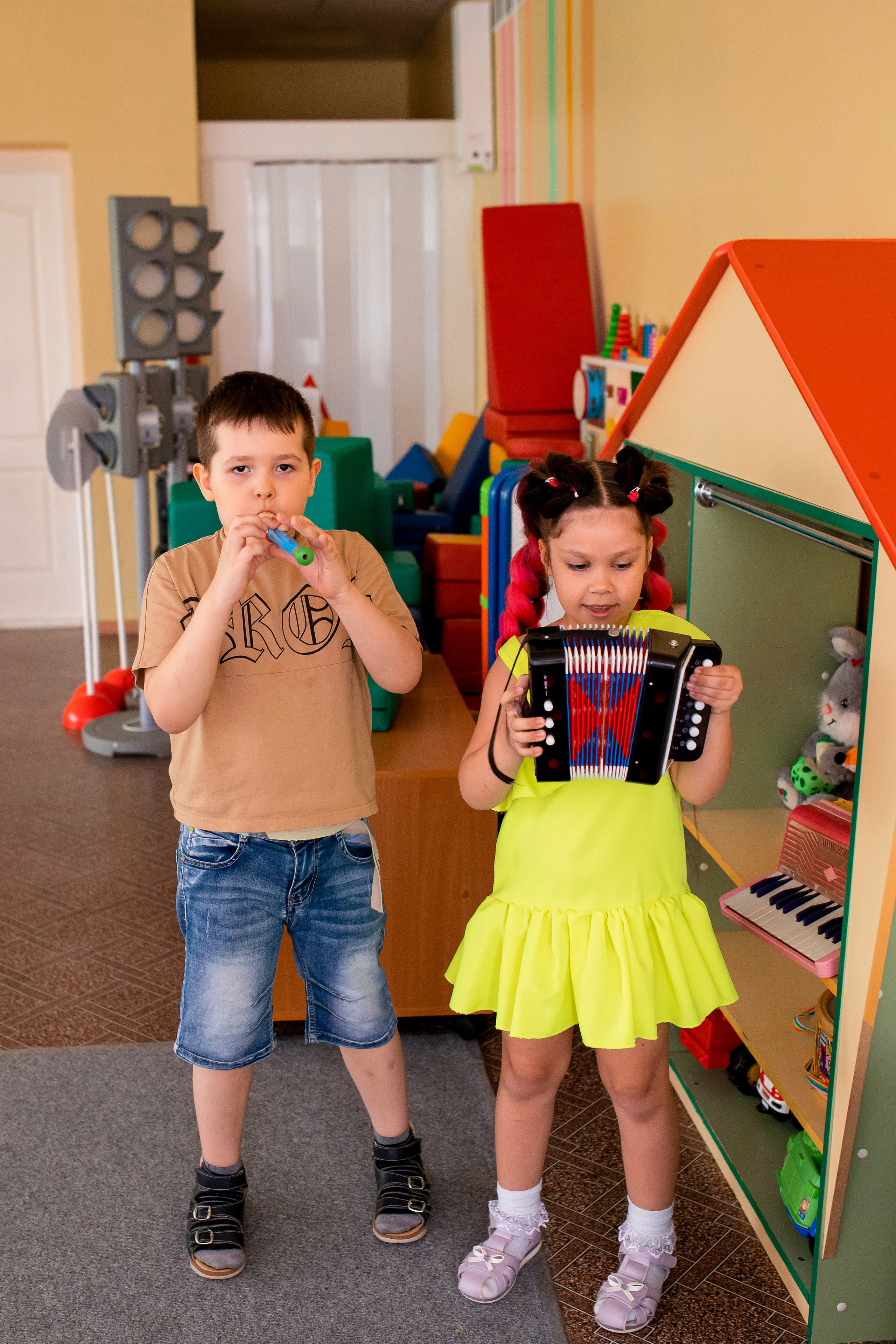 Выпускница Милена с группой. Семейный и детский фотограф город Тында Дарья