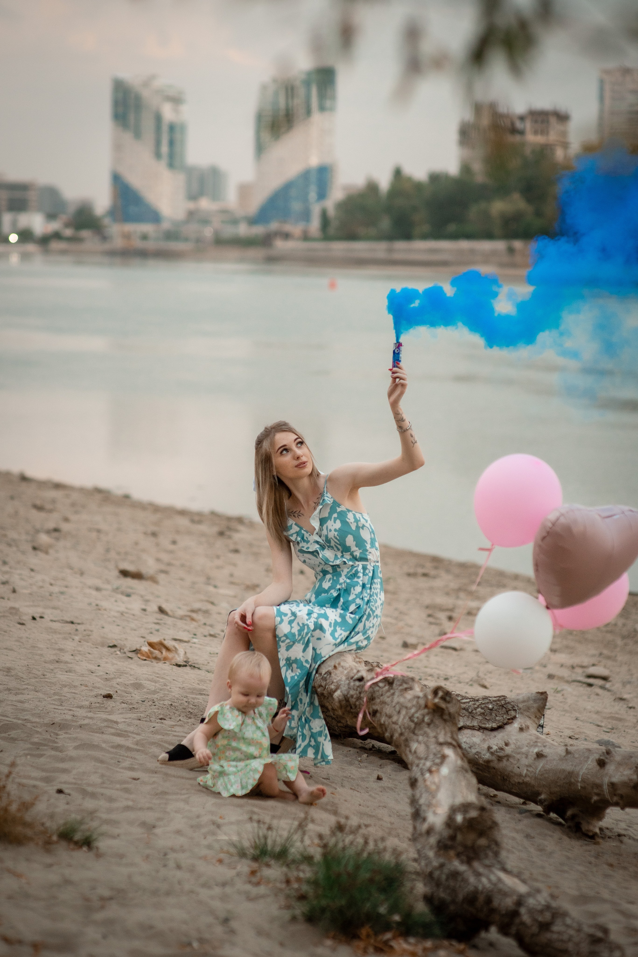 Фотосессия мама с дочкой_река Кубань (цветокор). Детский и семейный фотограф Краснодар / Сочи Сергеева Олеся