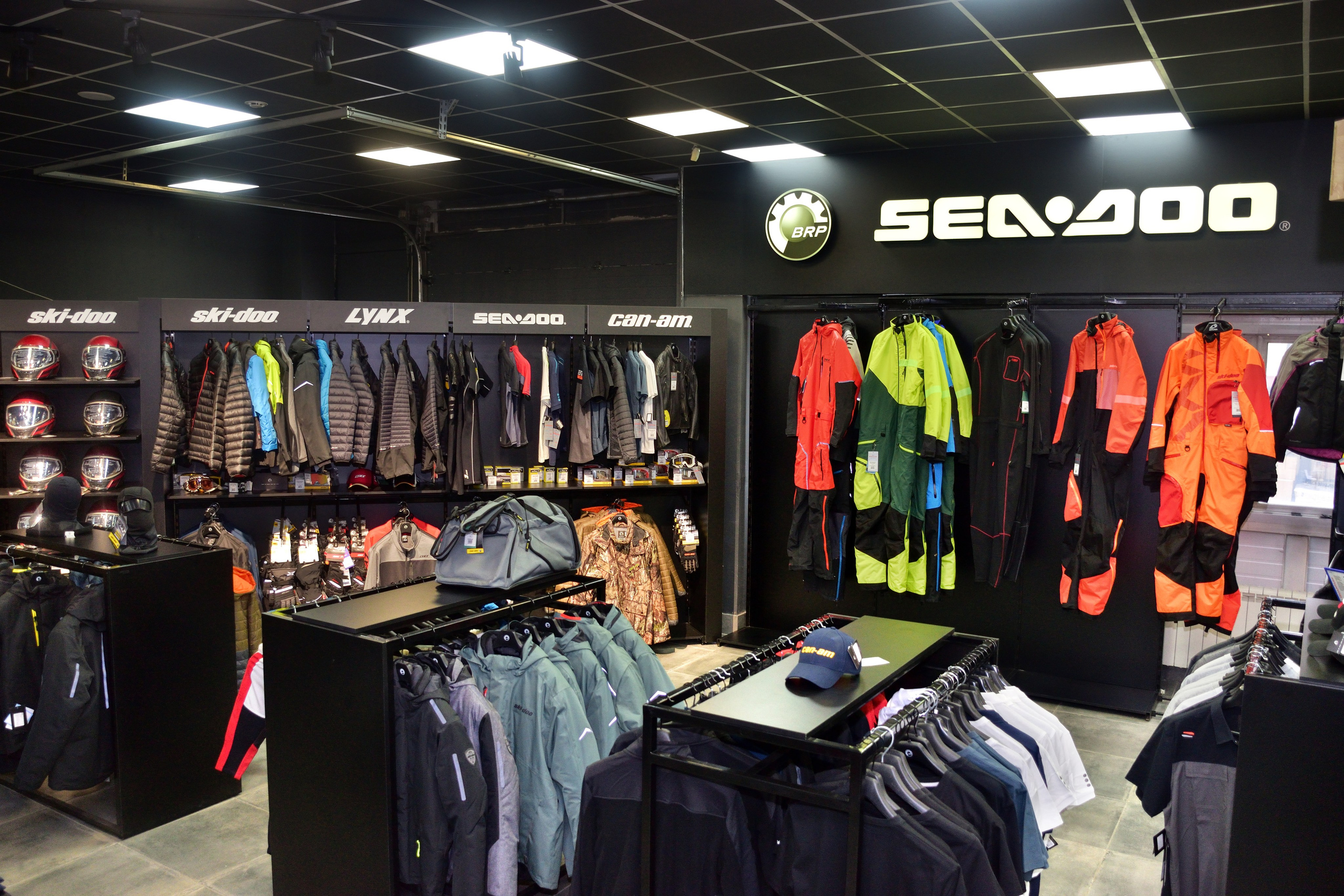 Магазин Активный отдых. Фотограф Сергей Сергеев