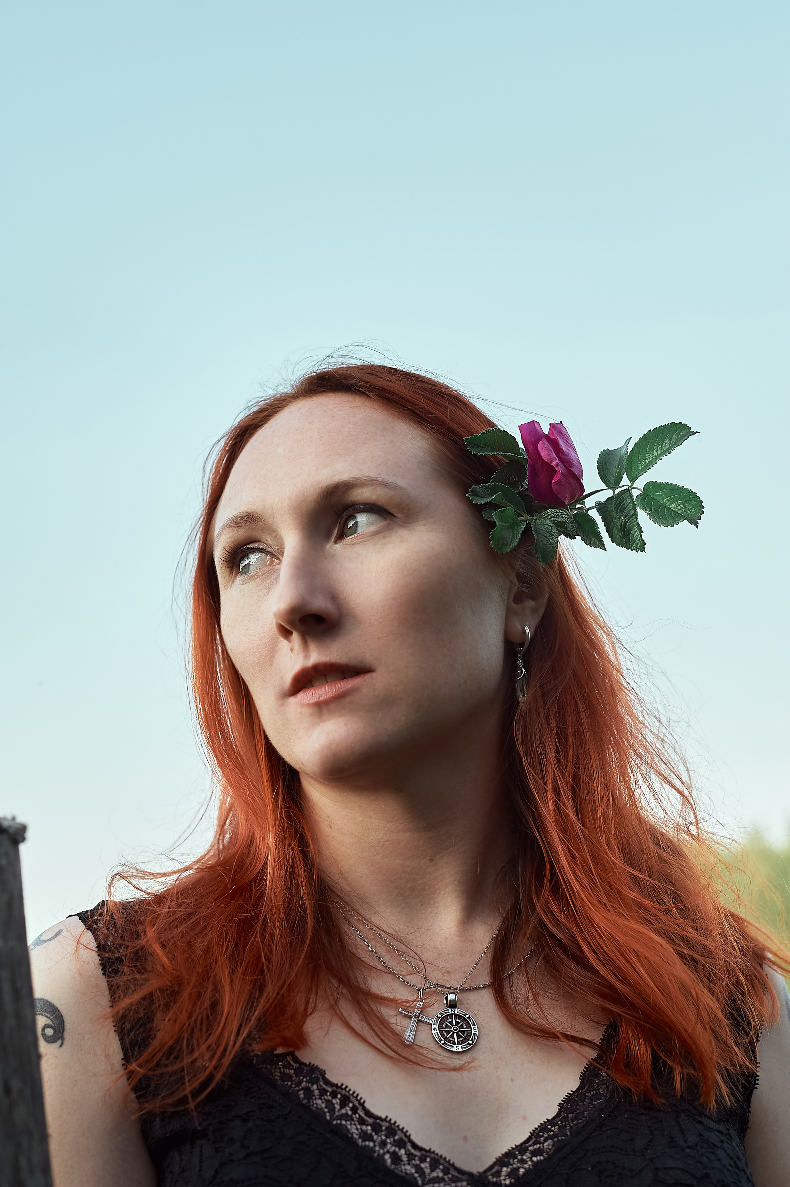 Аня. Болото и цветы. Женский фотограф в Череповце Даша Акулич