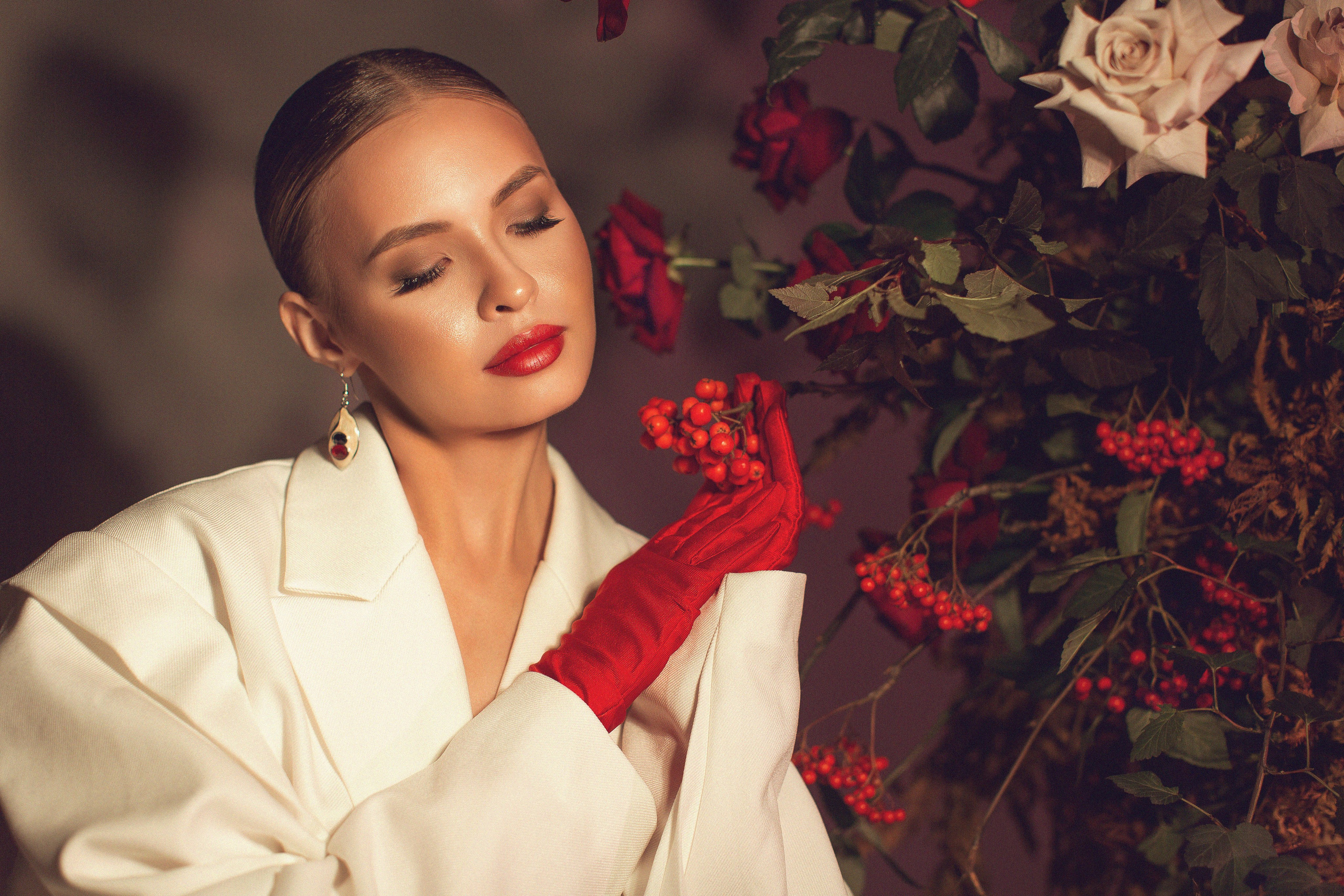 Женский портрет. Женский фотограф в Санкт-Петербурге и Москве — видеосъемка клипы рилс мобильная съемка фотосессия в студии портрет фотосъемка фотопрогулка