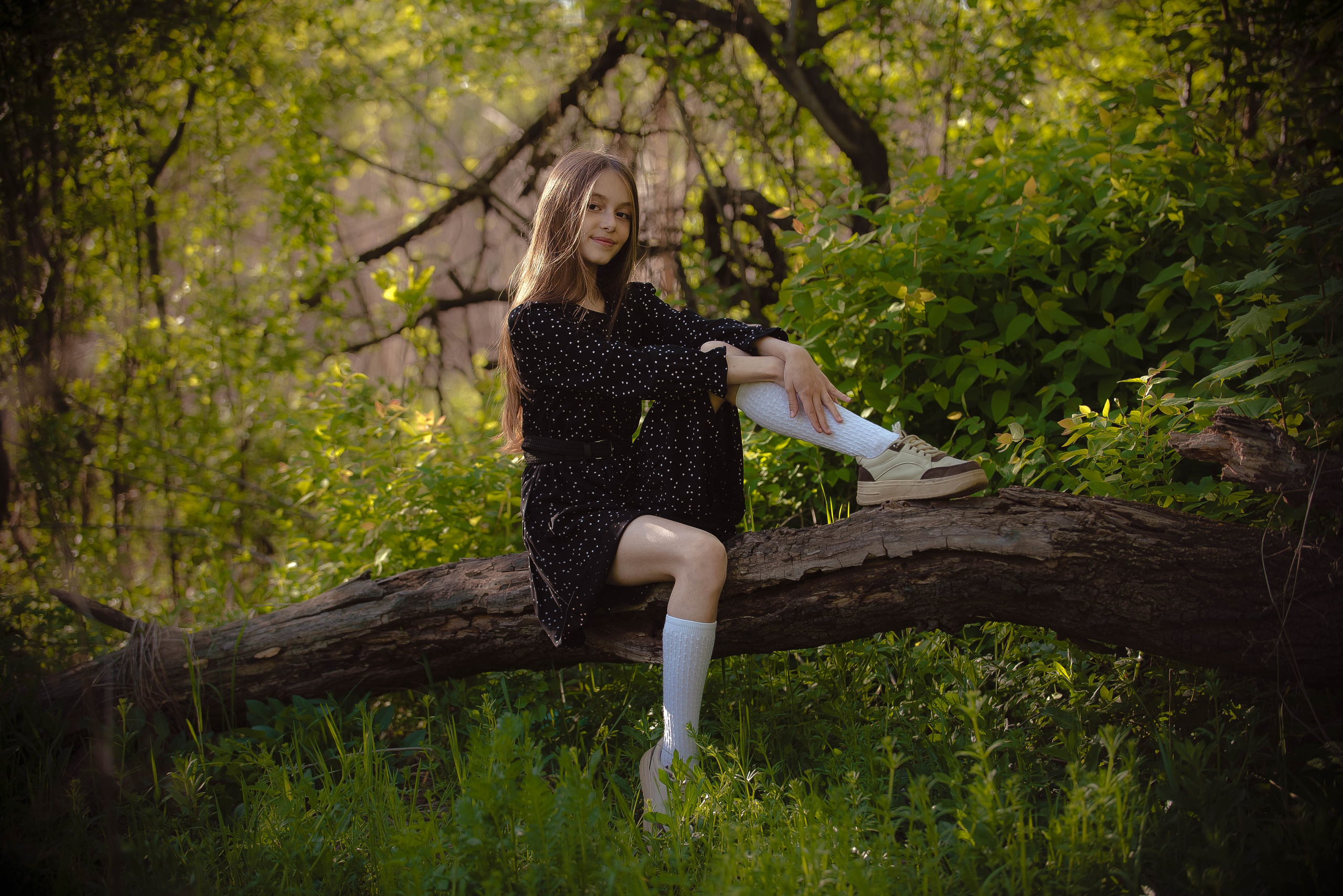 Анютка в сиреньке. Арт-фотограф Евгений Матвиенко