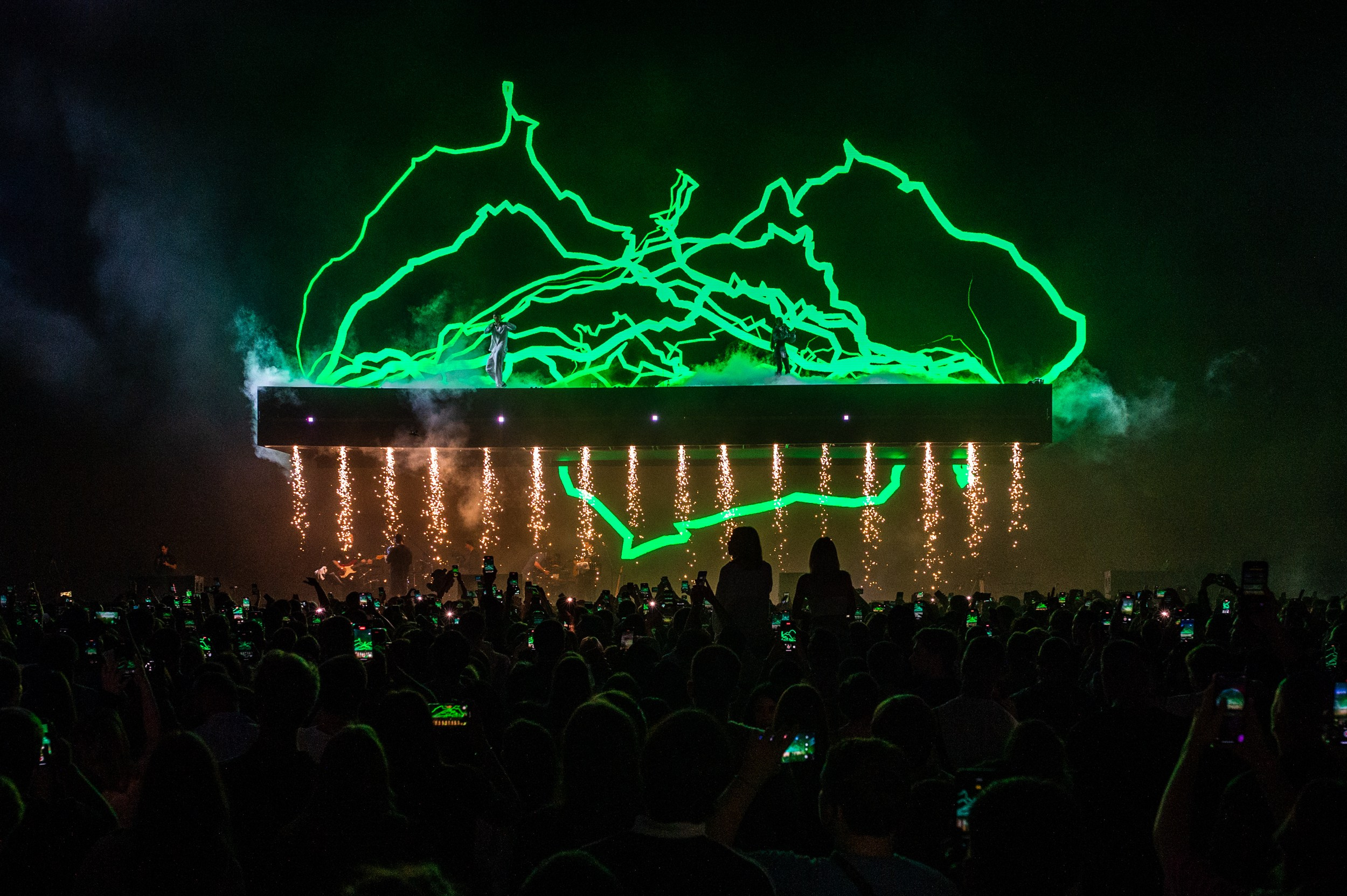 MACAN / МОСКВА / 2024. OOPS