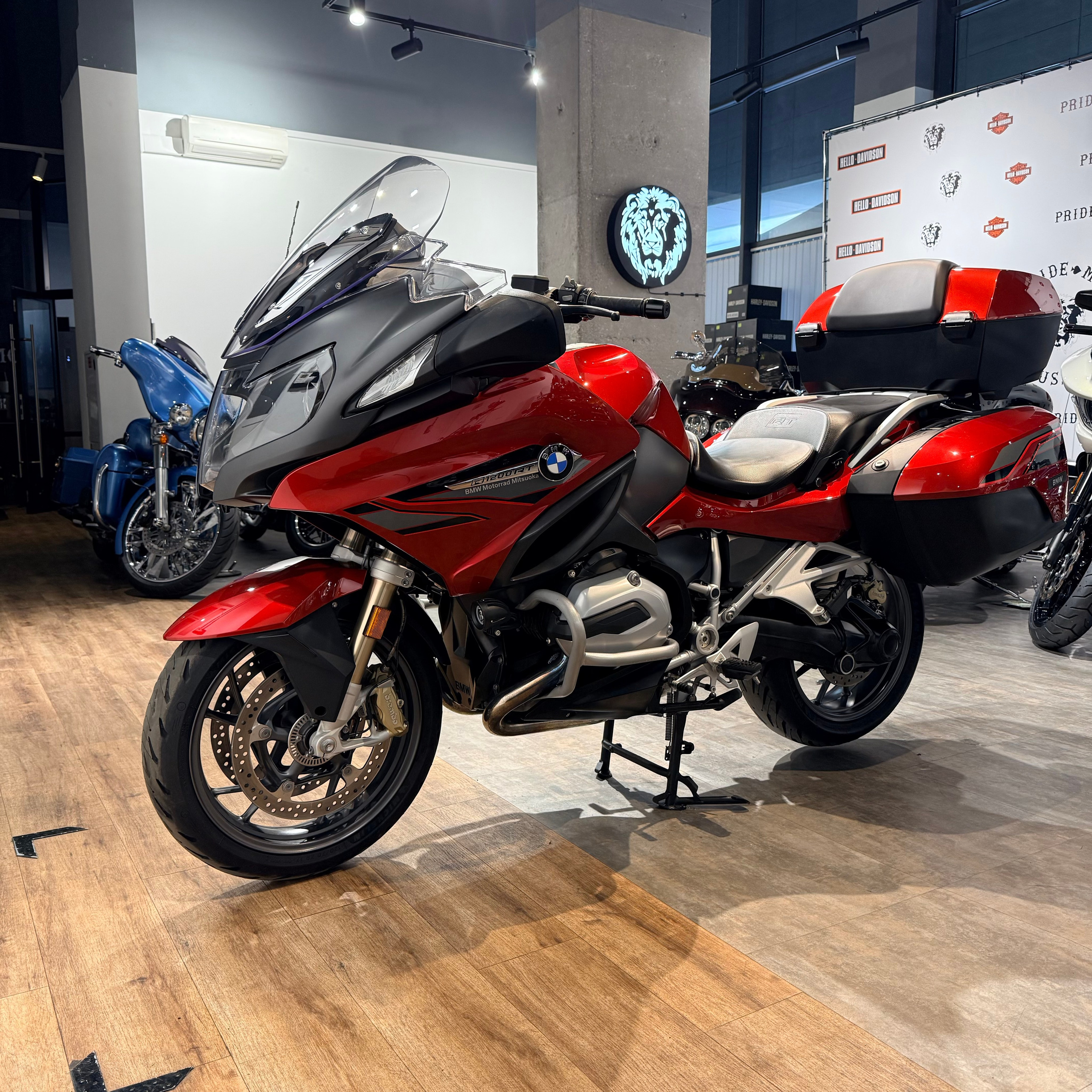 2018 BMW R1200RT Mars Red Metallic 23K (VIN *WB10*5398). Hello Davidson, Москва. Только хорошие мотоциклы…