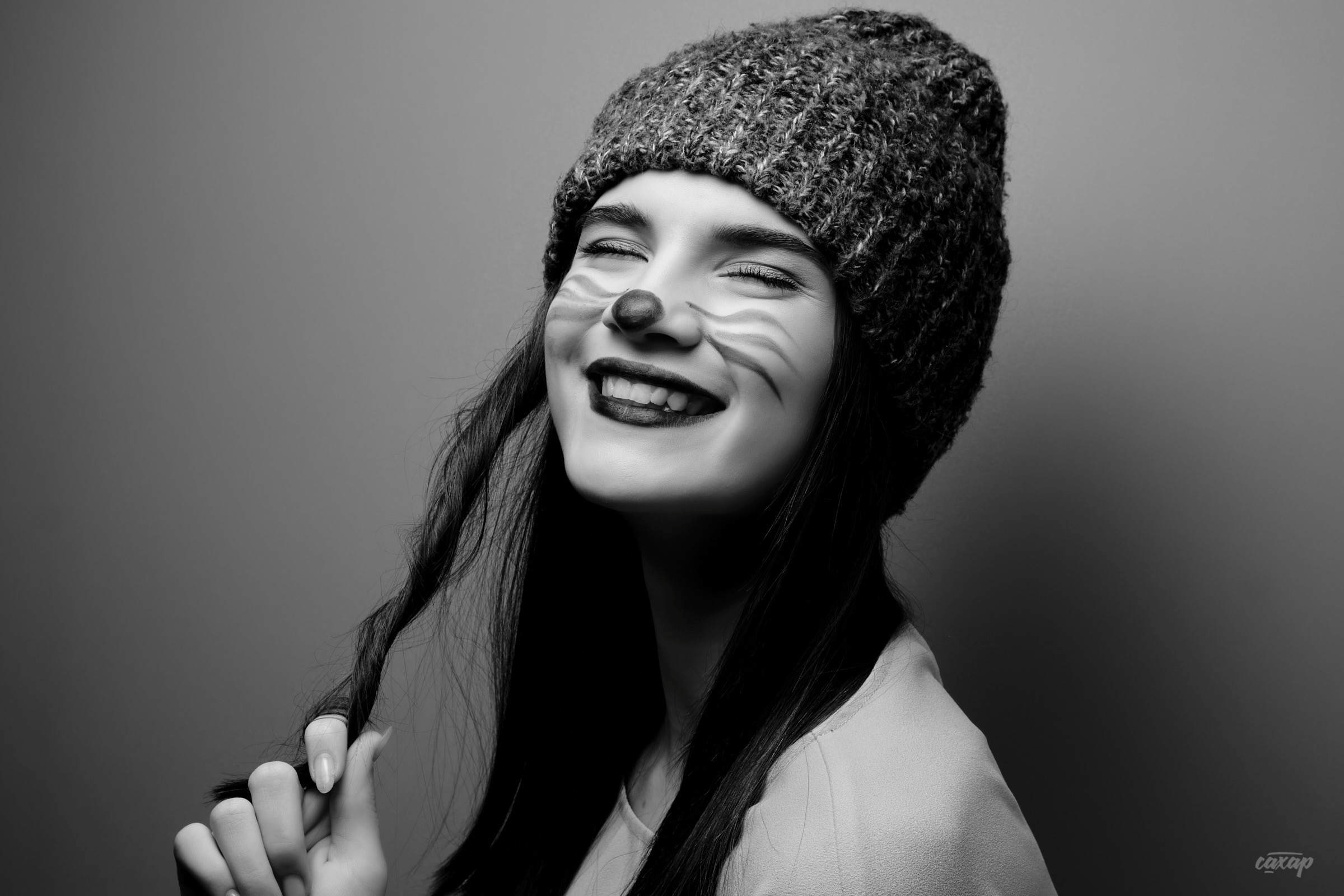 Black kitty. Профессиональный фотограф в Екатеринбурге Юра Сахар