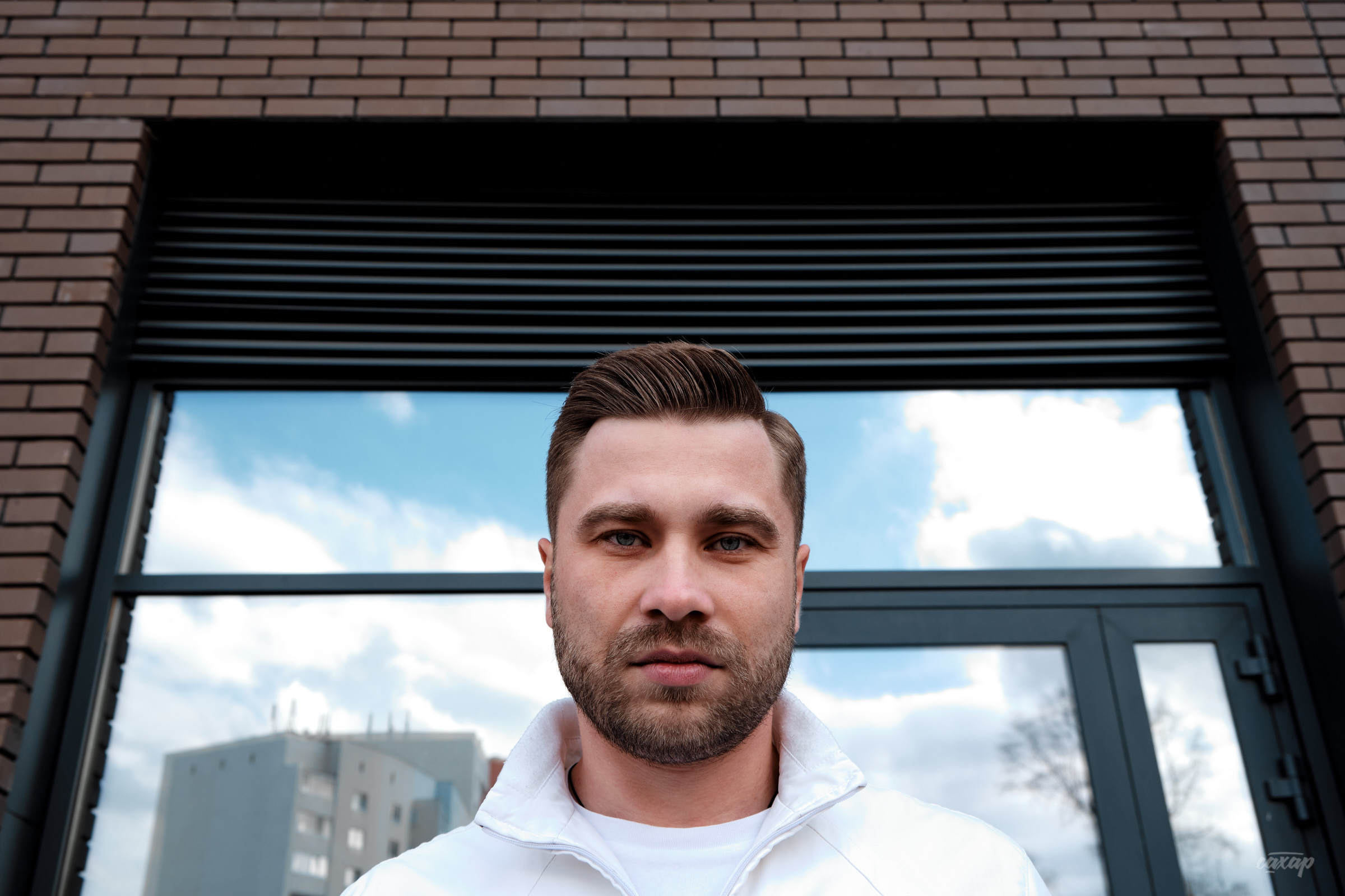 Search. Профессиональный фотограф в Екатеринбурге Юра Сахар