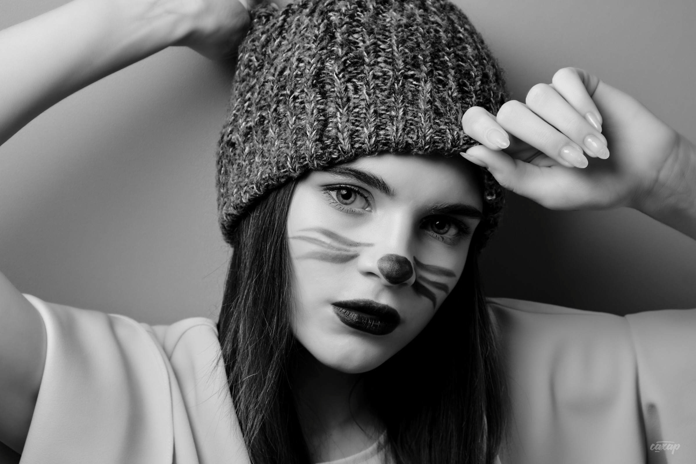 Black kitty. Профессиональный фотограф в Екатеринбурге Юра Сахар