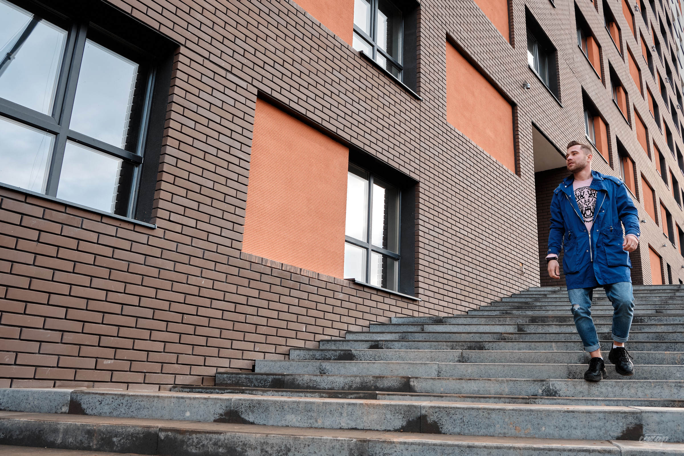 Search. Профессиональный фотограф в Екатеринбурге Юра Сахар