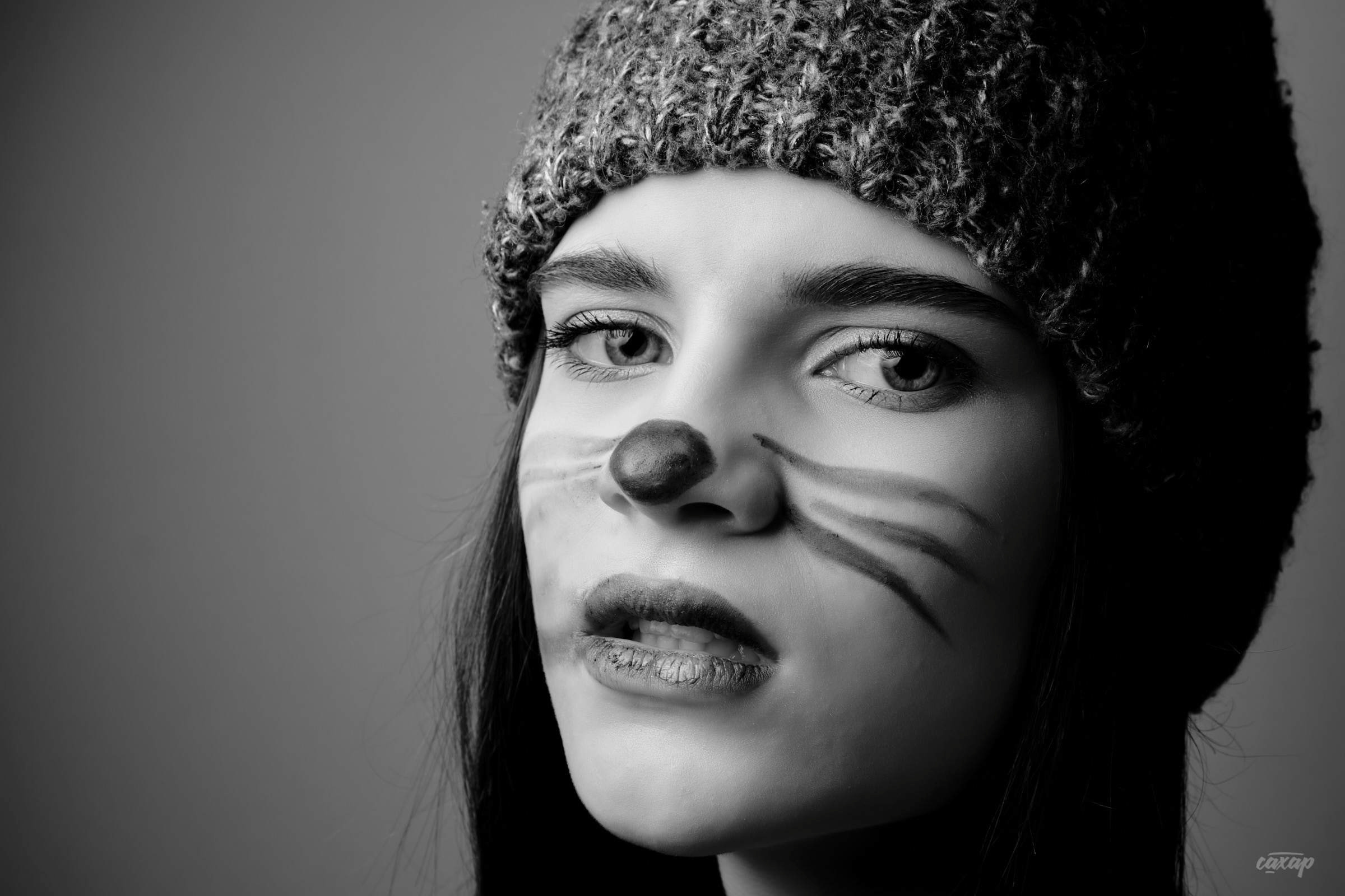 Black kitty. Профессиональный фотограф в Екатеринбурге Юра Сахар