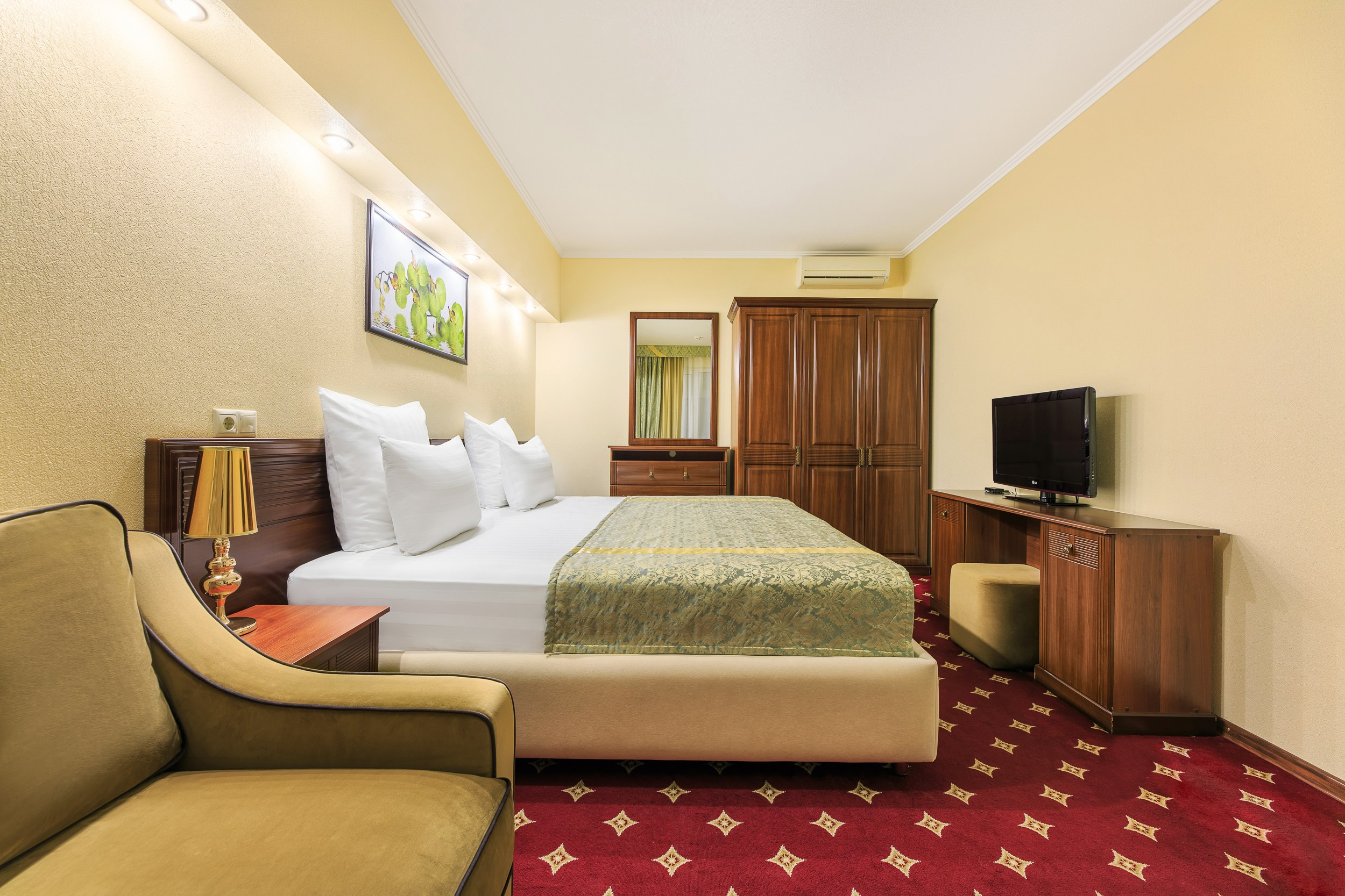 Отель «Тиздар». Профессиональная фотосъёмка интерьеров, предметная фотосессия еды для меню г. Анапа