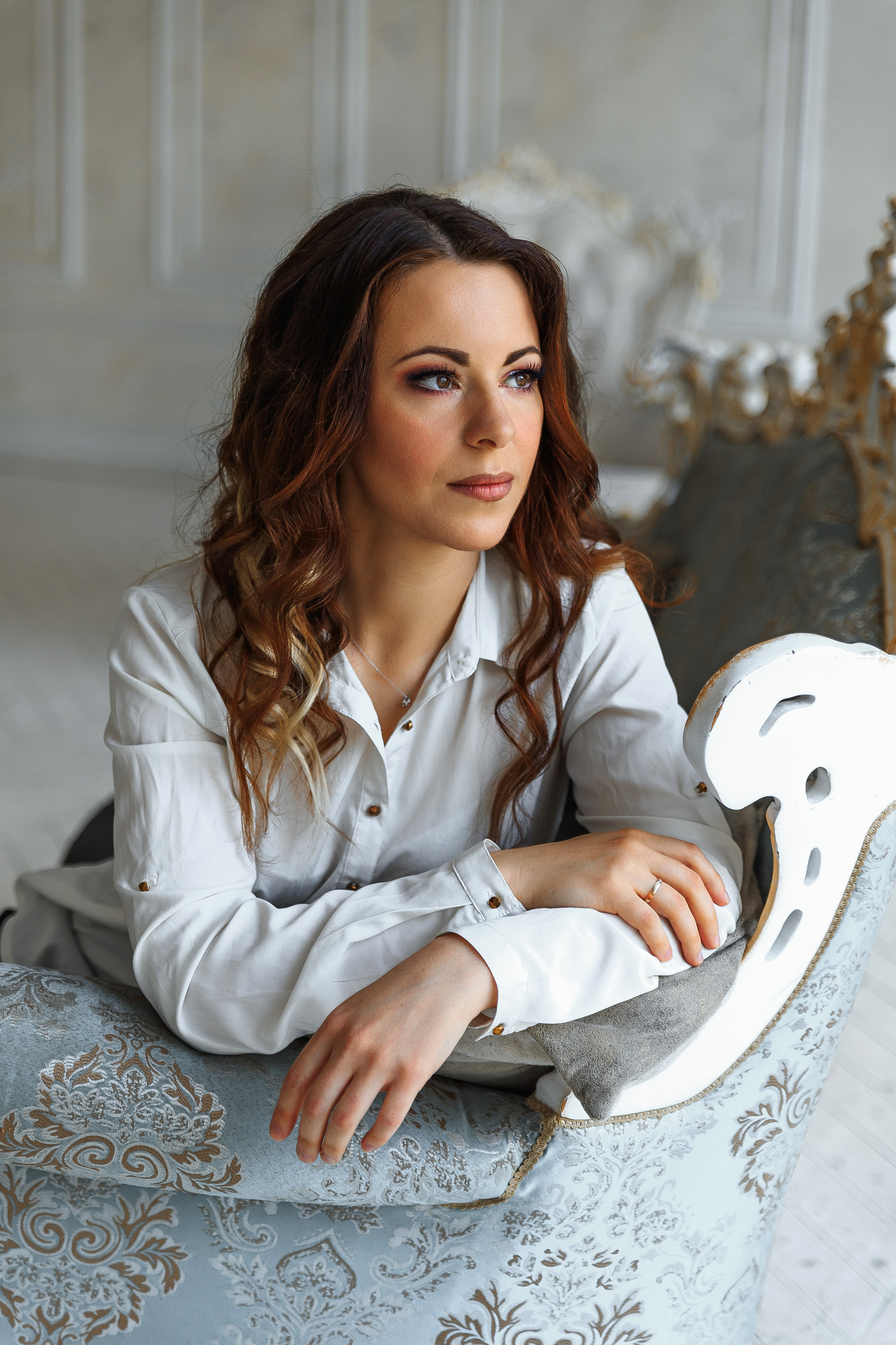 Студийная фотосессия. Светлый зал. Свадебный фотограф и видеограф — Сергей и Дарья