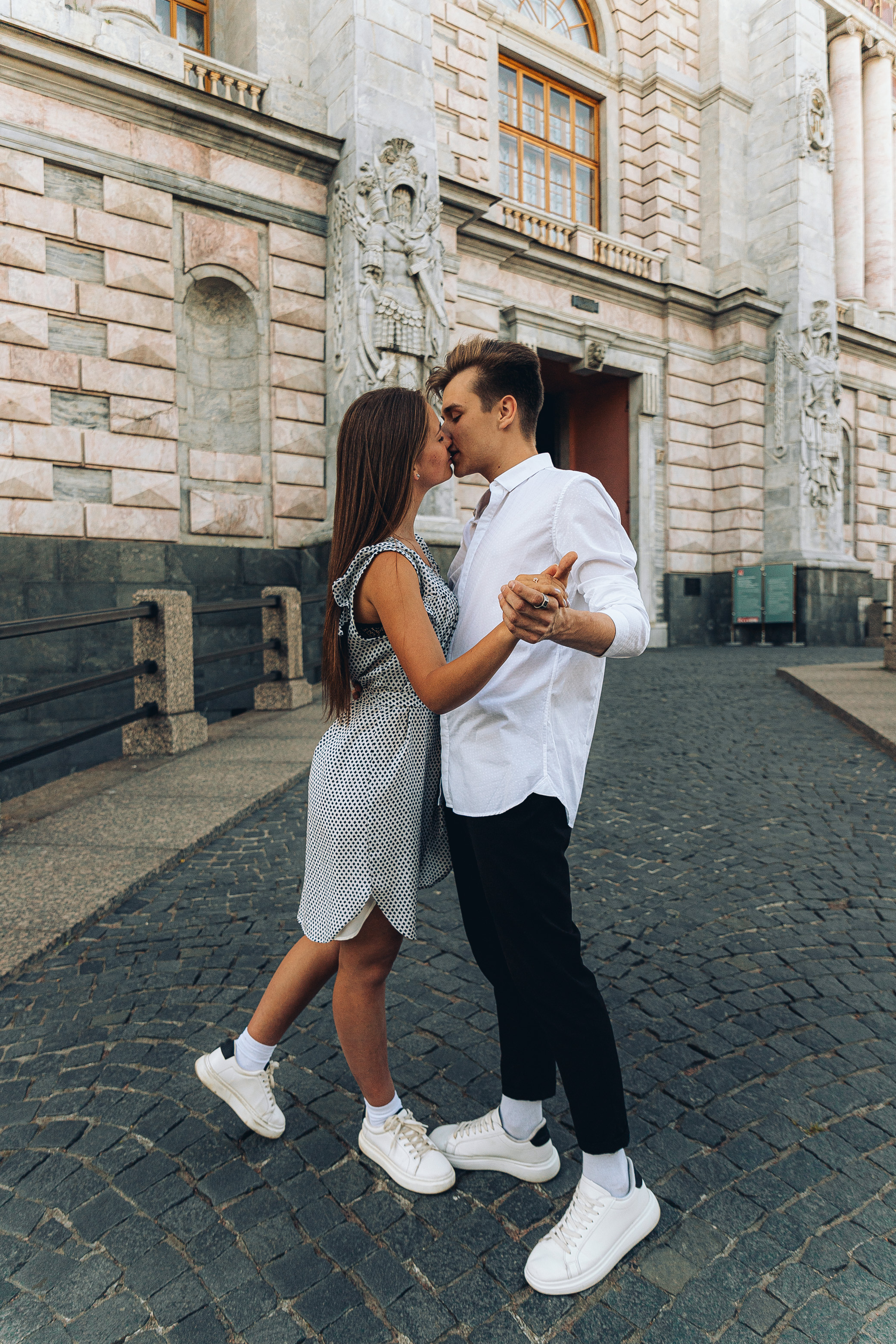 Love story. Алексей и Ирина. Летний Санкт-Петербург. Свадебный фотограф и видеограф — Сергей и Дарья