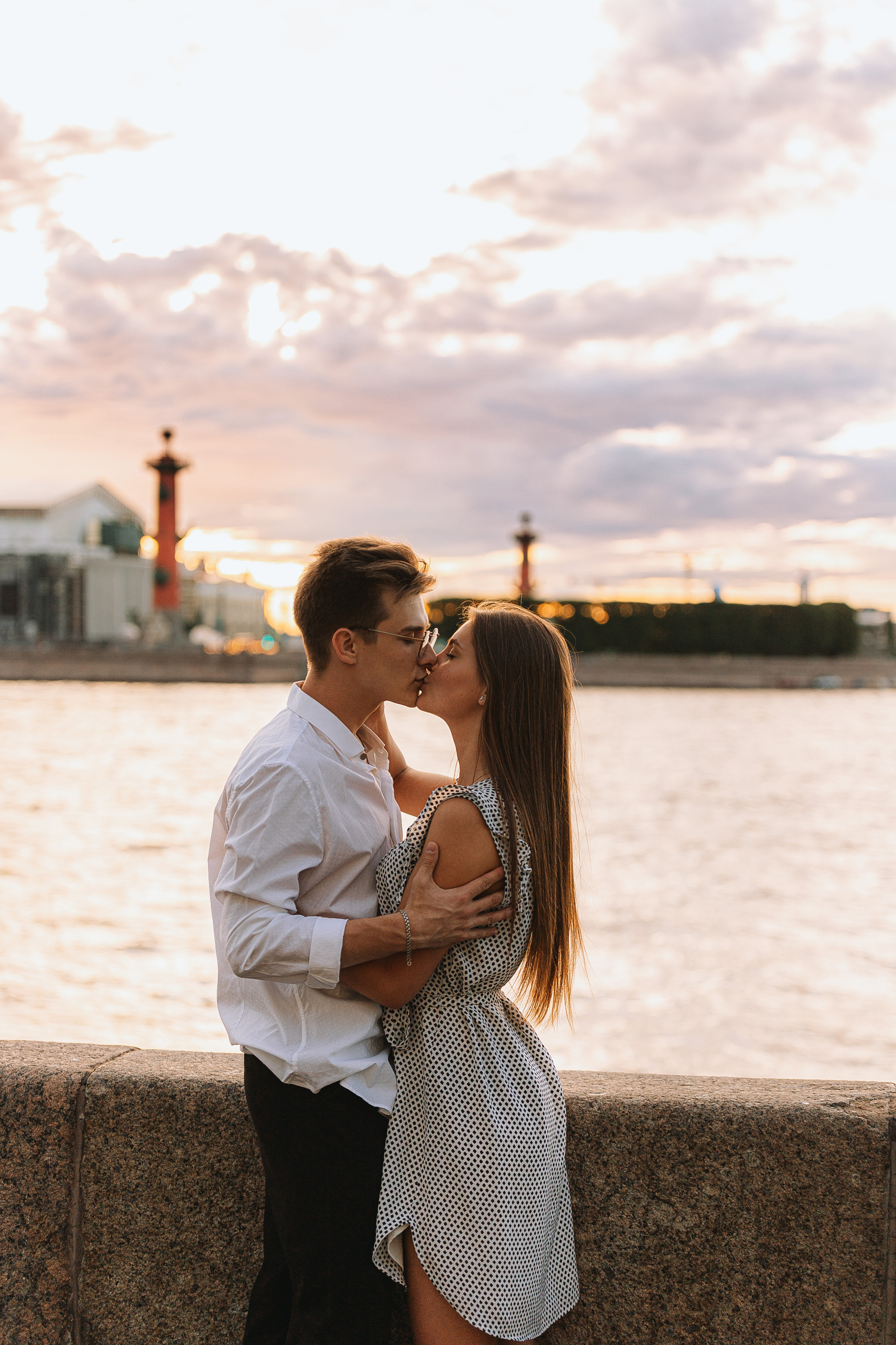 Love story. Алексей и Ирина. Летний Санкт-Петербург. Свадебный фотограф и видеограф — Сергей и Дарья