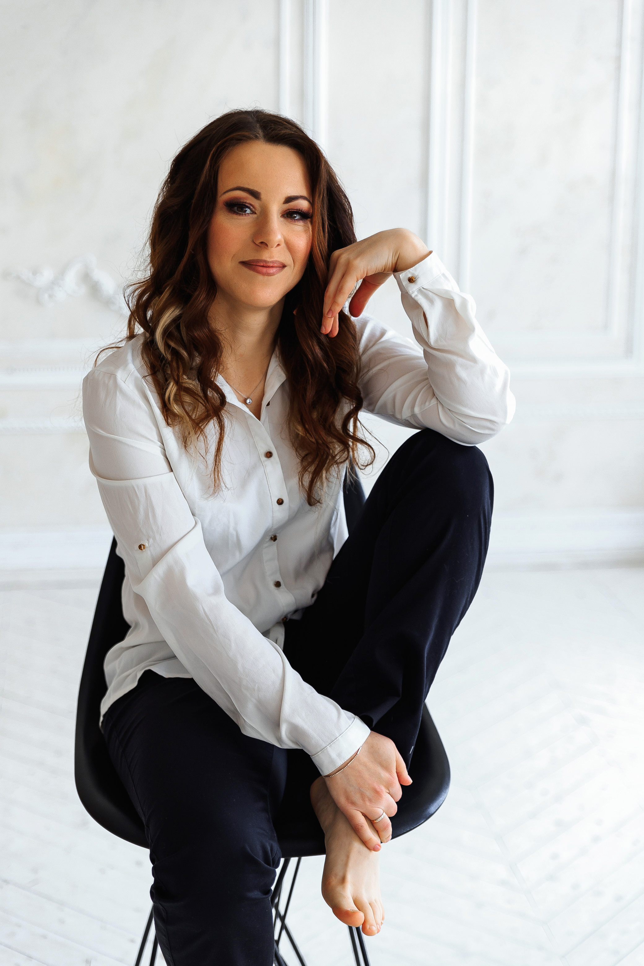 Студийная фотосессия. Светлый зал. Свадебный фотограф и видеограф — Сергей и Дарья