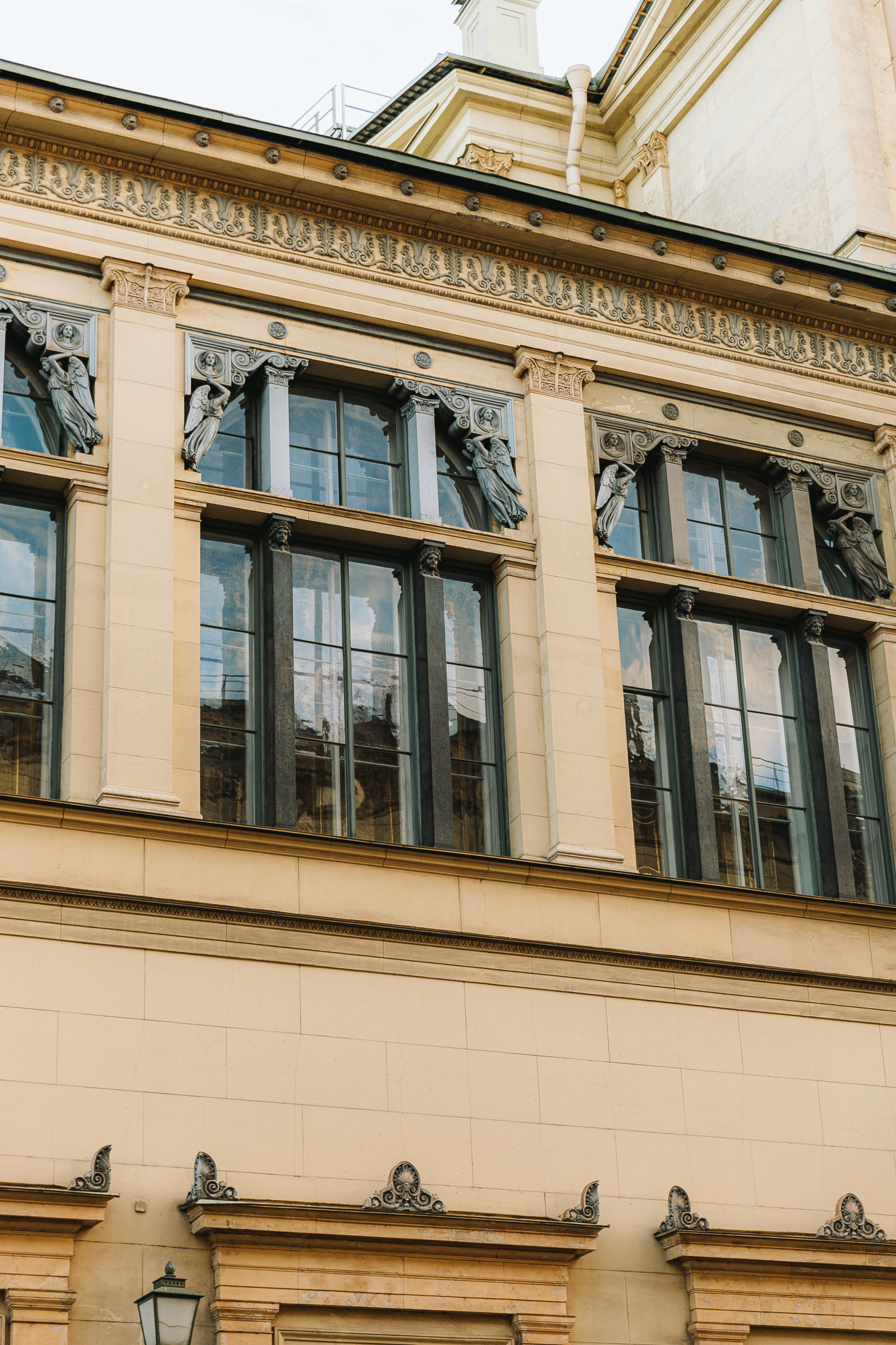 Love story. Алексей и Ирина. Летний Санкт-Петербург. Свадебный фотограф и видеограф — Сергей и Дарья