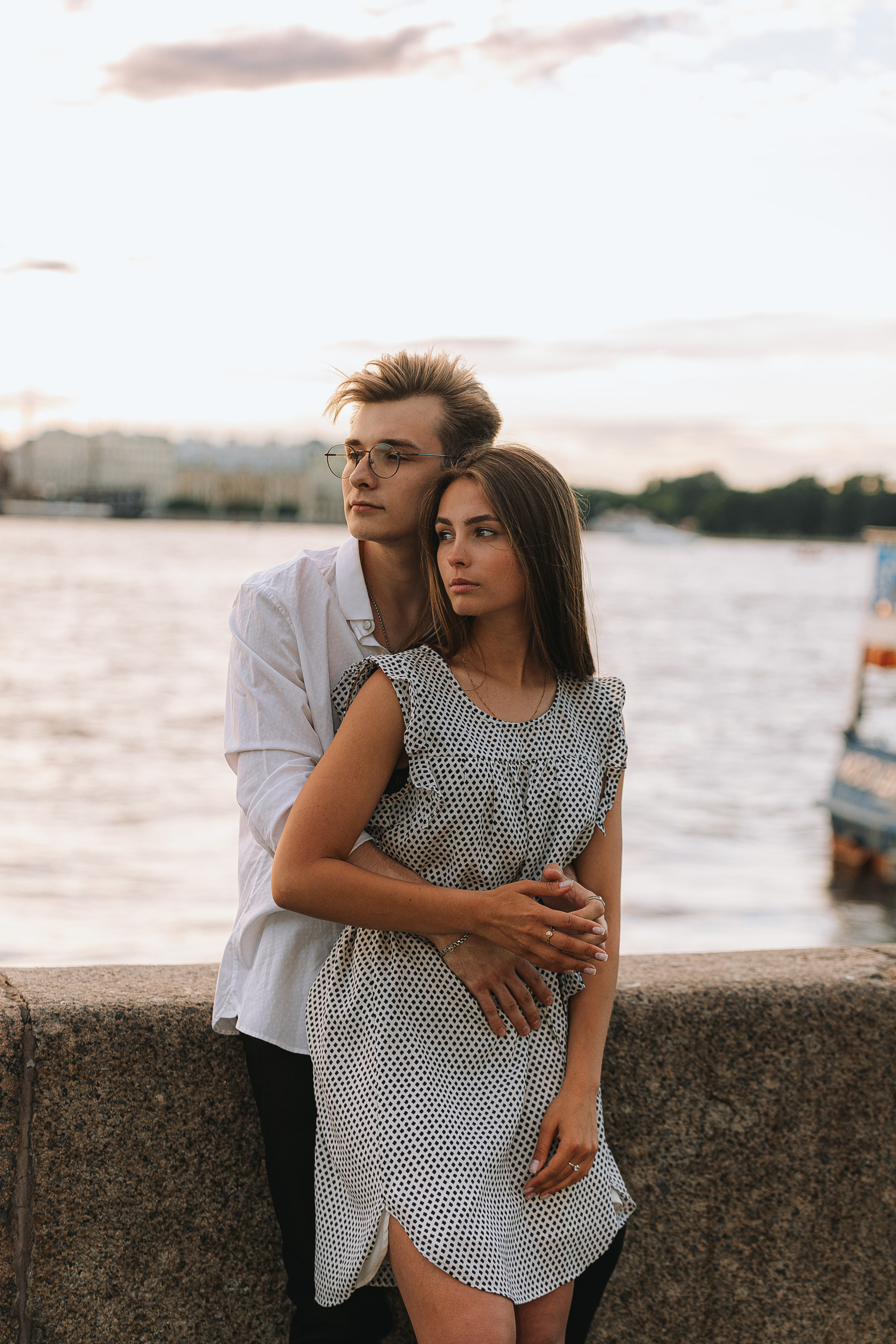 Love story. Алексей и Ирина. Летний Санкт-Петербург. Свадебный фотограф и видеограф — Сергей и Дарья