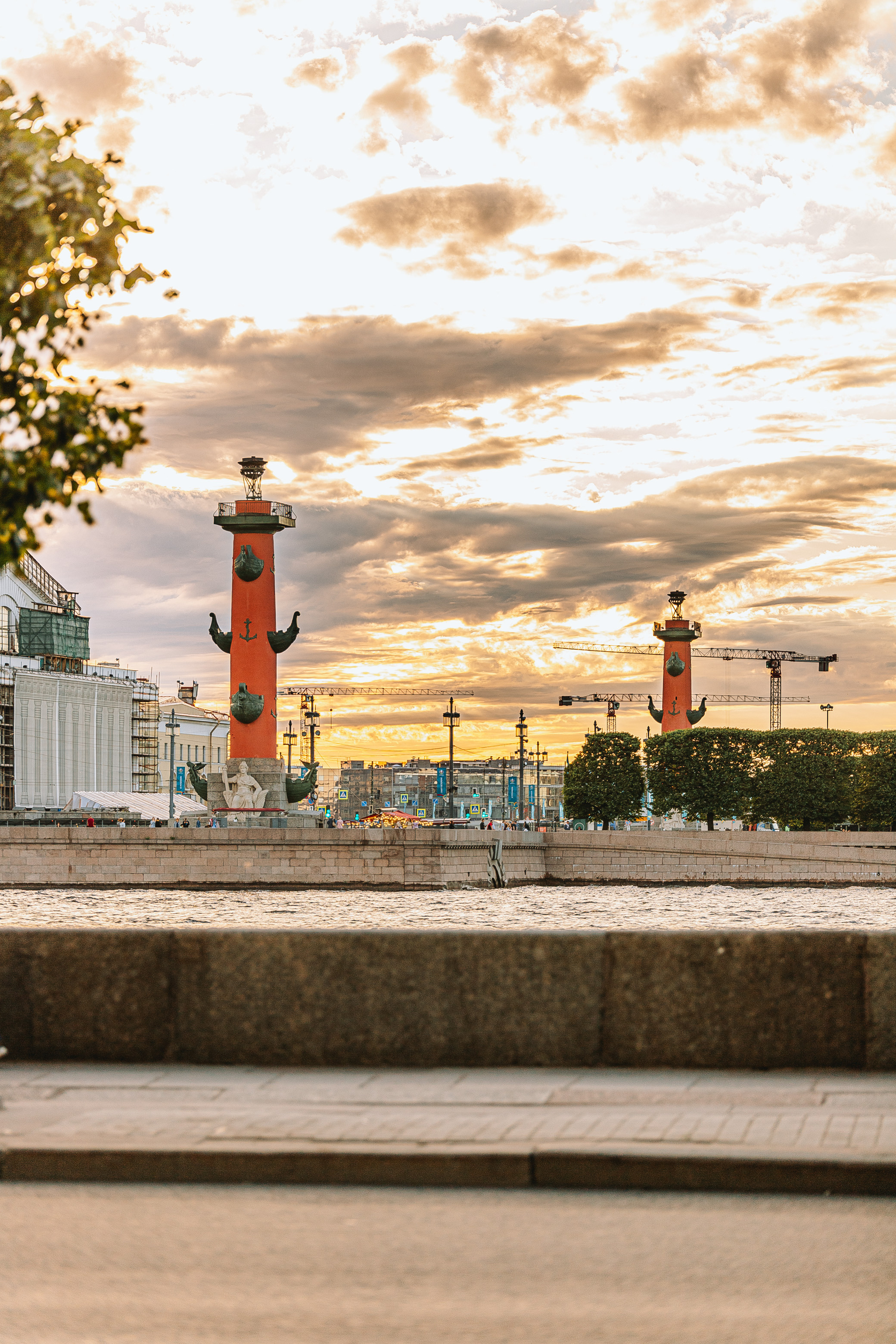 Love story. Алексей и Ирина. Летний Санкт-Петербург. Свадебный фотограф и видеограф — Сергей и Дарья